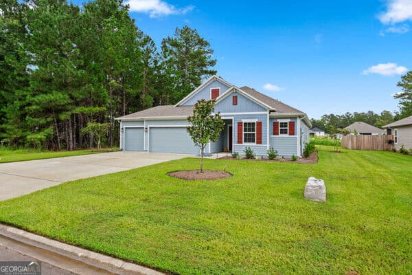 3 bedroom, 2 bathroom, 1,988 sq ft single family residence for sale at 137 Breakwater Loop, Kingsland, GA 31548 — photo 3