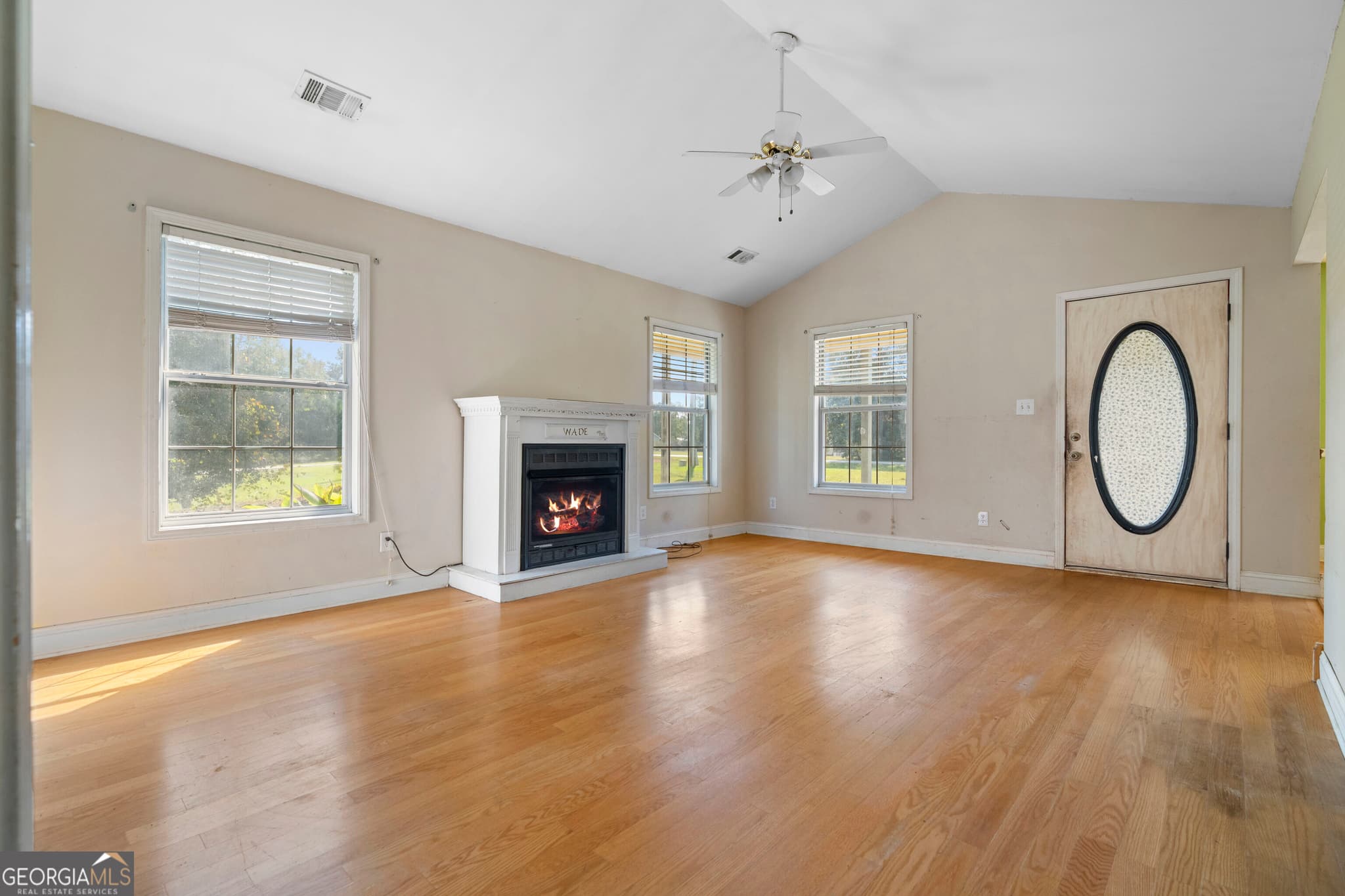 4 bedroom, 3 bathroom, 1,803 sq ft single family residence for sale at 1699 New Hope Road, Locust Grove, GA 30248 — photo 3