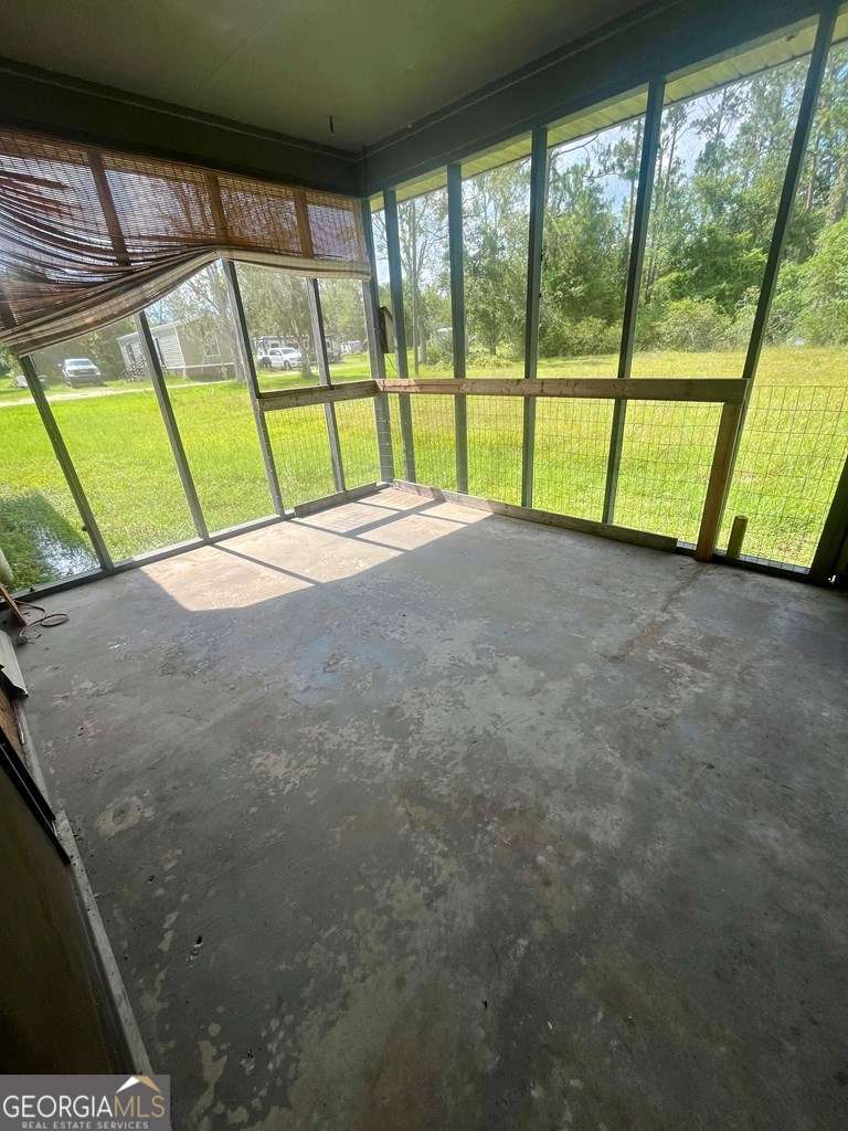 2 bedroom, 2 bathroom, 1,288 sq ft single family residence for sale at 456 W Hwy 37, Lakeland, GA 31635 — photo 10