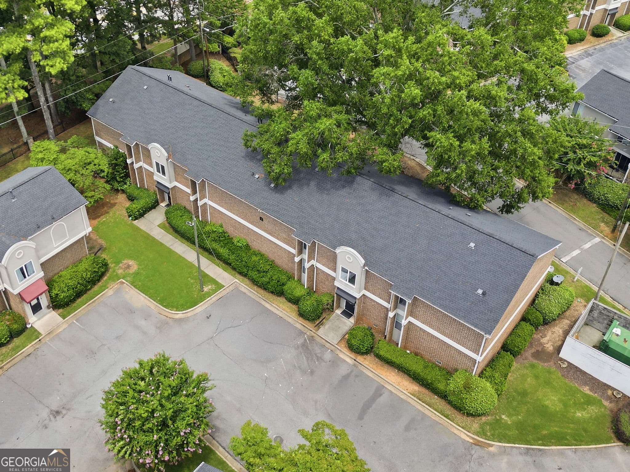 2 bedroom, 2 bathroom, 1,230 sq ft condominium for sale at 3301 Henderson Mill Road S4, Chamblee, GA 30341