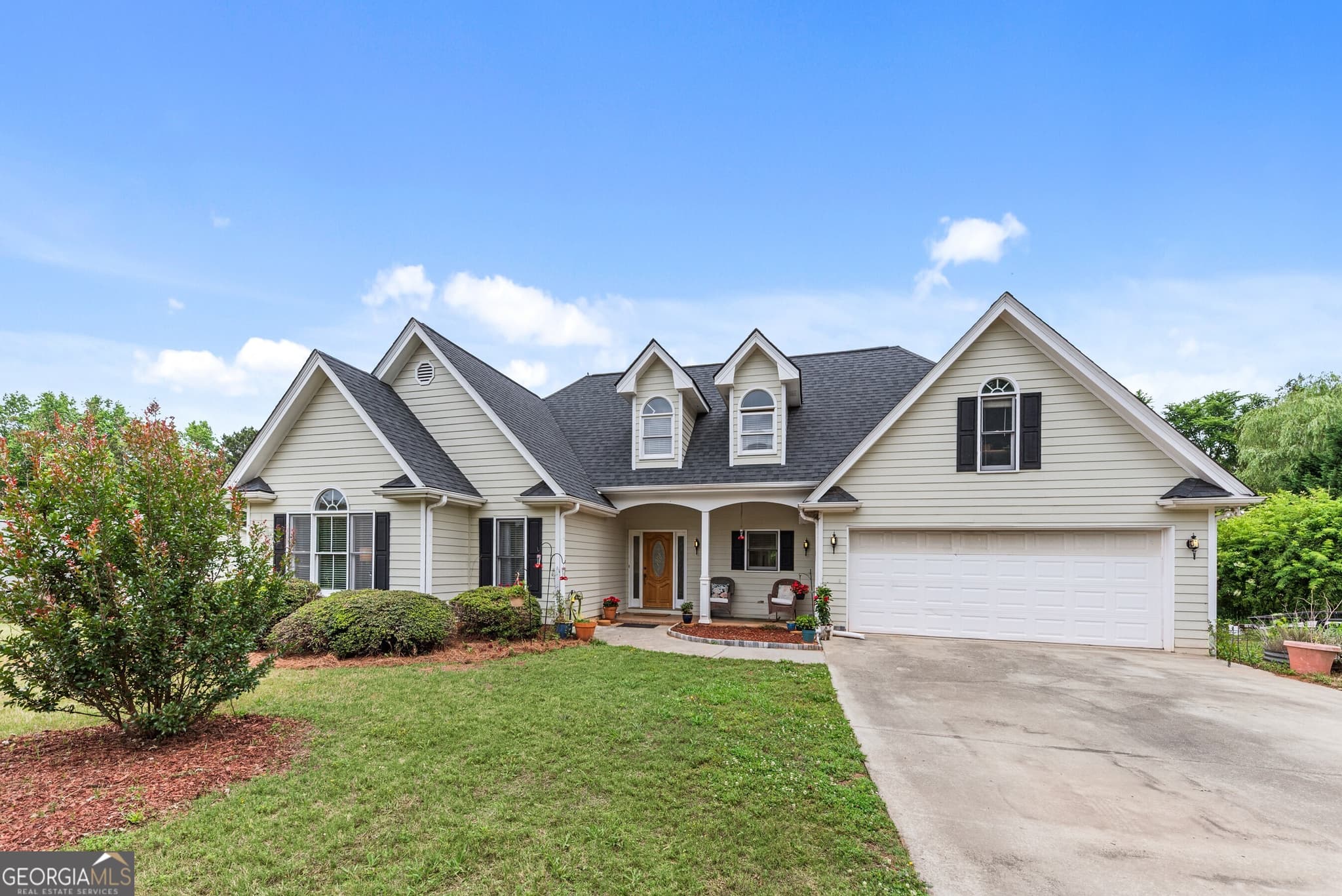 3 bedroom, 2 bathroom, 1,719 sq ft single family residence sold at 90 Aiken Way, Covington, GA 30016