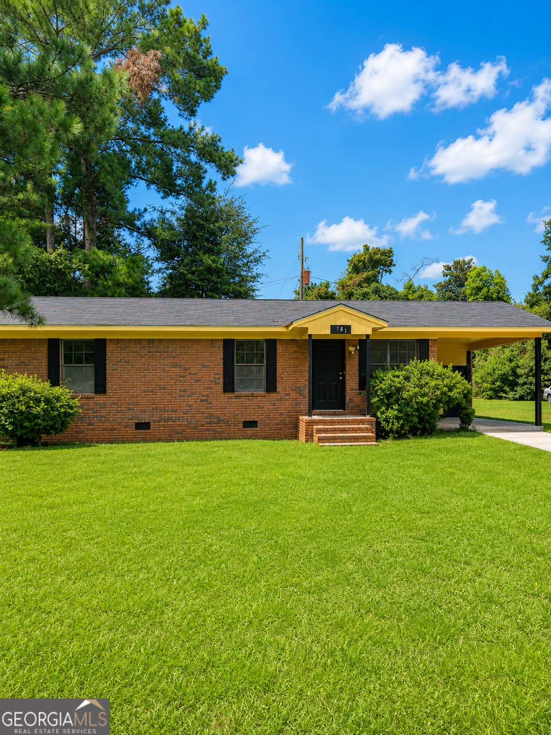 3 bedroom, 1 bathroom, 2,050 sq ft single family residence for sale at 187 Upson Street, Pelham, GA 31779 — photo 1 of 11