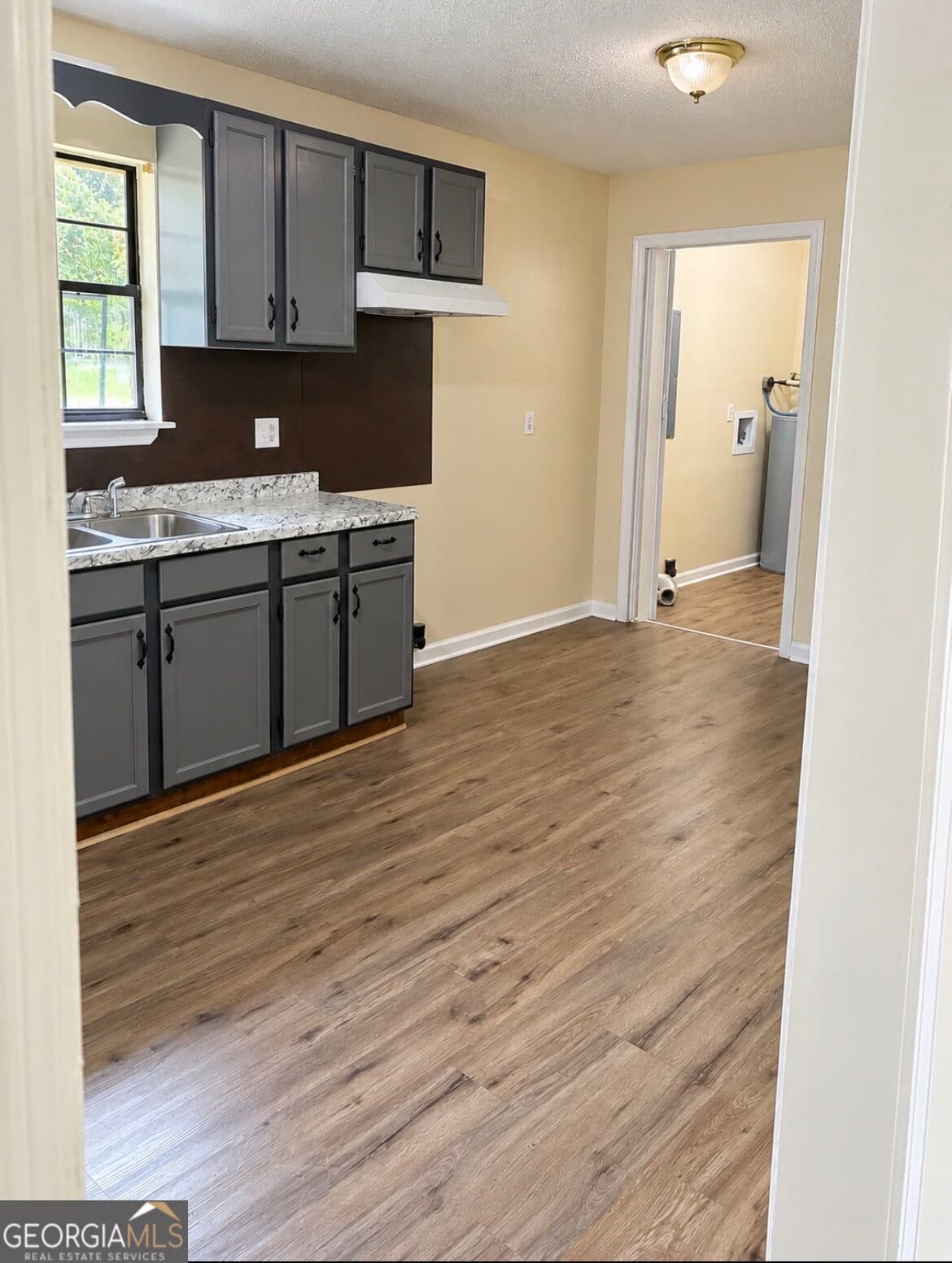 3 bedroom, 1 bathroom, 2,050 sq ft single family residence for sale at 187 Upson Street, Pelham, GA 31779 — photo 9