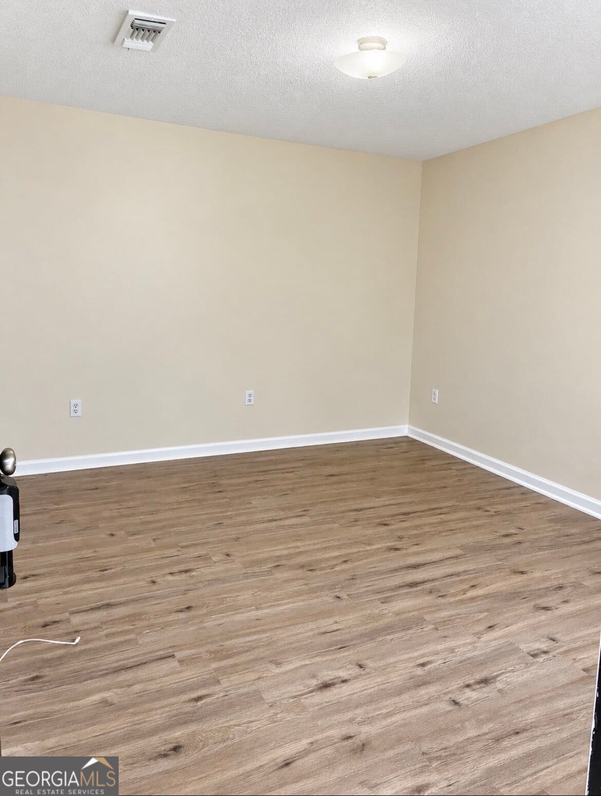 3 bedroom, 1 bathroom, 2,050 sq ft single family residence for sale at 187 Upson Street, Pelham, GA 31779 — photo 4