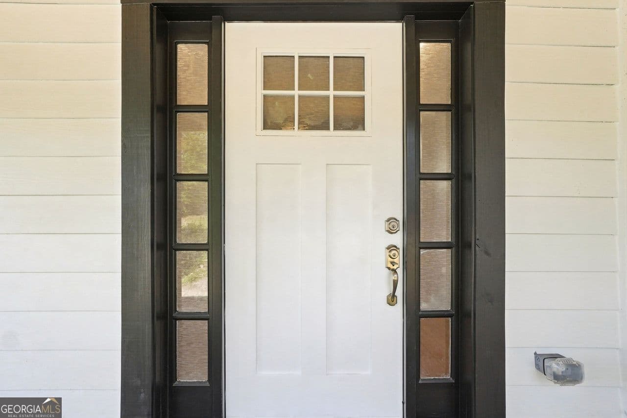5 bedroom, 4.5 bathroom, 1,612 sq ft single family residence for sale at 7516 Conyers Street, Lithonia, GA 30058 — photo 9