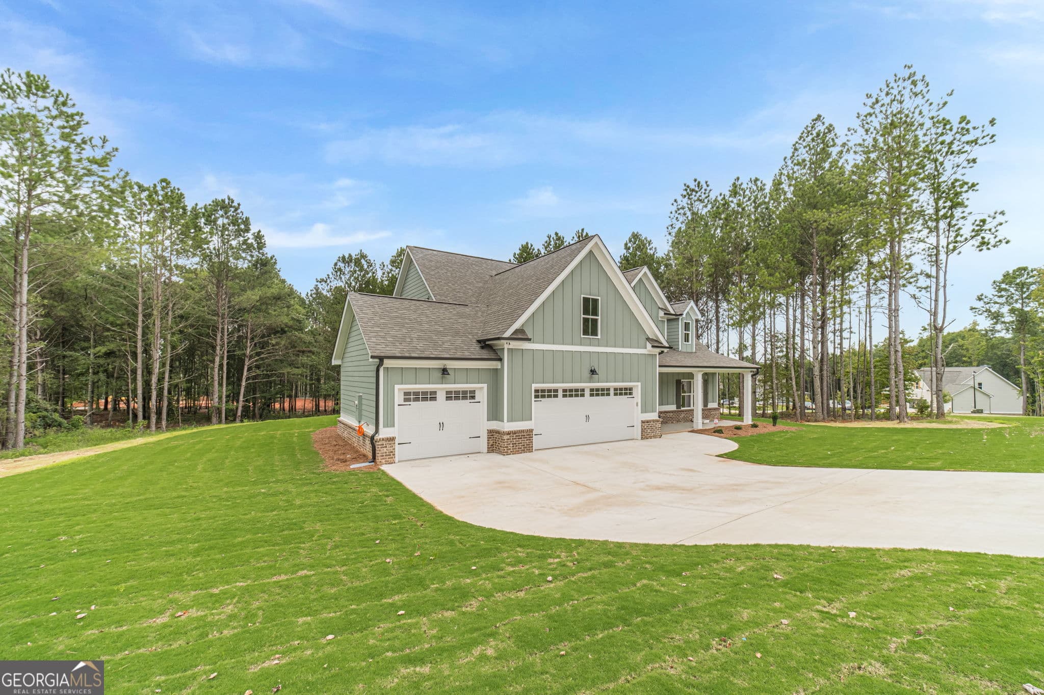 4 bedroom, 8 bathroom, 2,925 sq ft single family residence for sale at 257 Pinewood, Covington, GA 30014 — photo 4