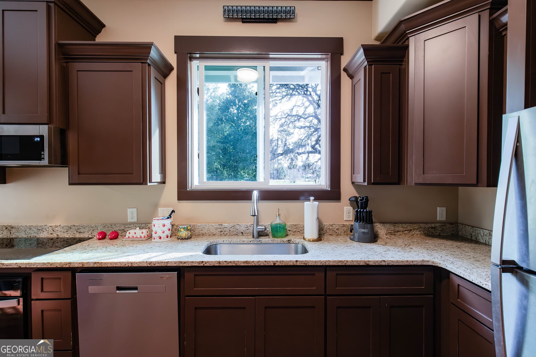 3 bedroom, 3 bathroom, 1,344 sq ft single family residence for sale at 180 NE Main North Street, Ludowici, GA 31316 — photo 3
