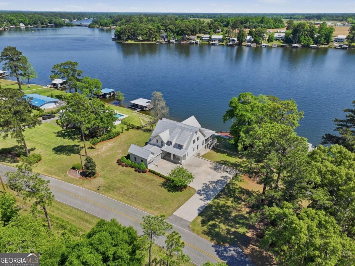 5 bedroom, 5 bathroom, 3,900 sq ft single family residence for sale at 620 Lakeshore Drive, Cordele, GA 31015 — photo 6