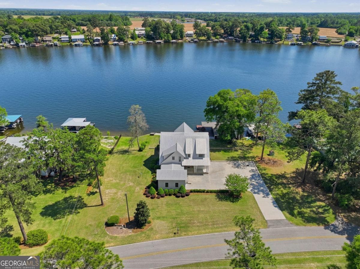 5 bedroom, 5 bathroom, 3,900 sq ft single family residence for sale at 620 Lakeshore Drive, Cordele, GA 31015 — photo 5