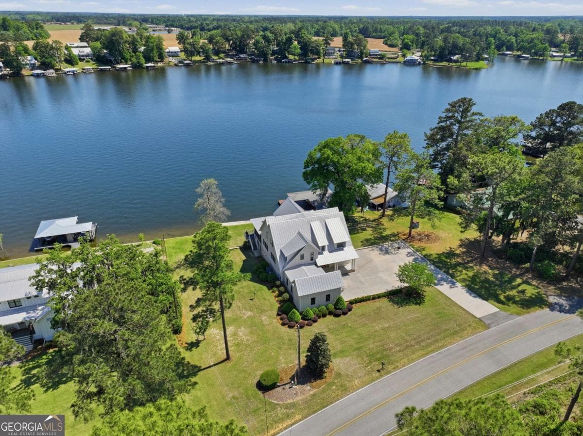 5 bedroom, 5 bathroom, 3,900 sq ft single family residence for sale at 620 Lakeshore Drive, Cordele, GA 31015 — photo 4