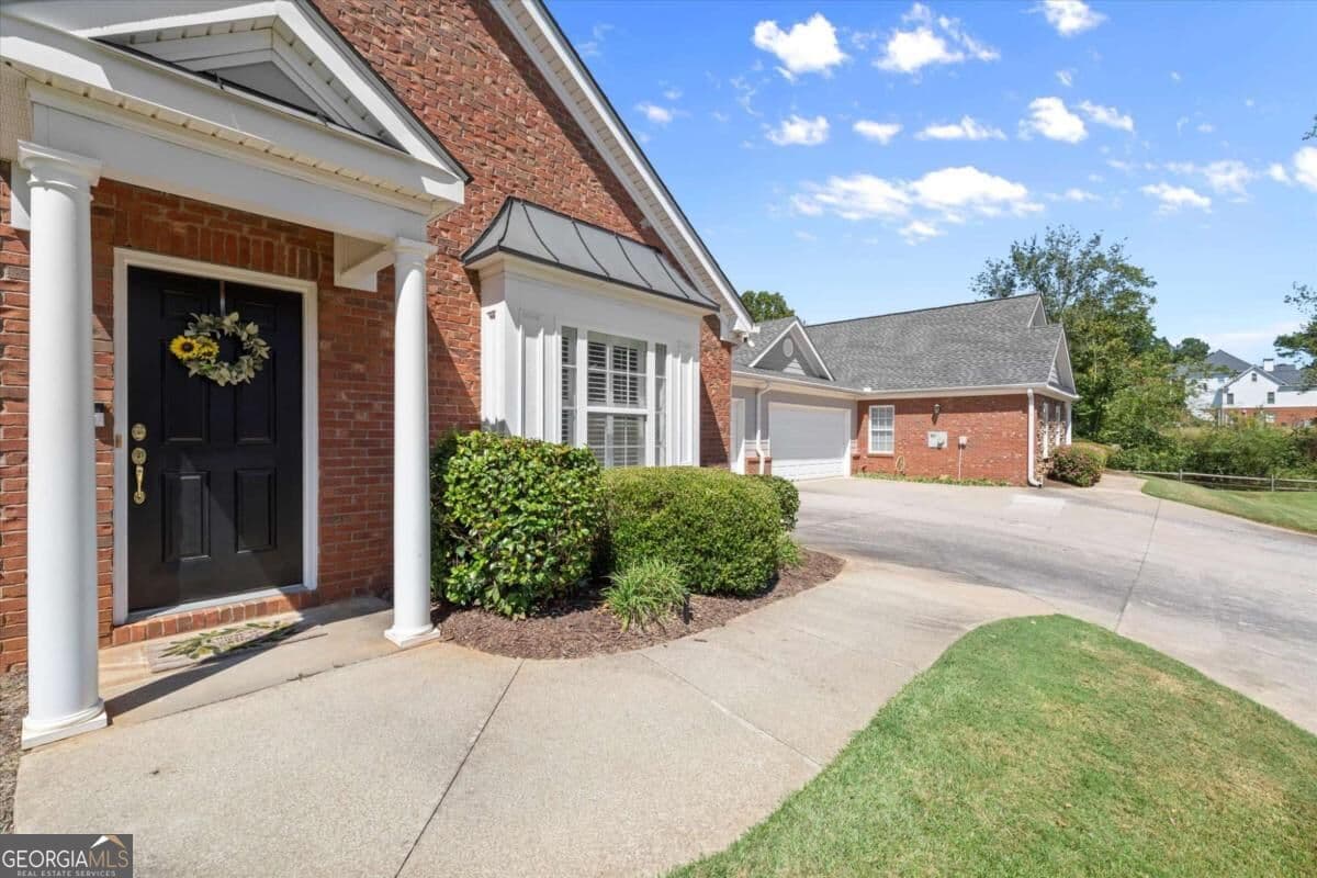 2 bedroom, 2 bathroom, 1,488 sq ft condominium for sale at 205 Somerton Place, Cumming, GA 30040 — photo 5