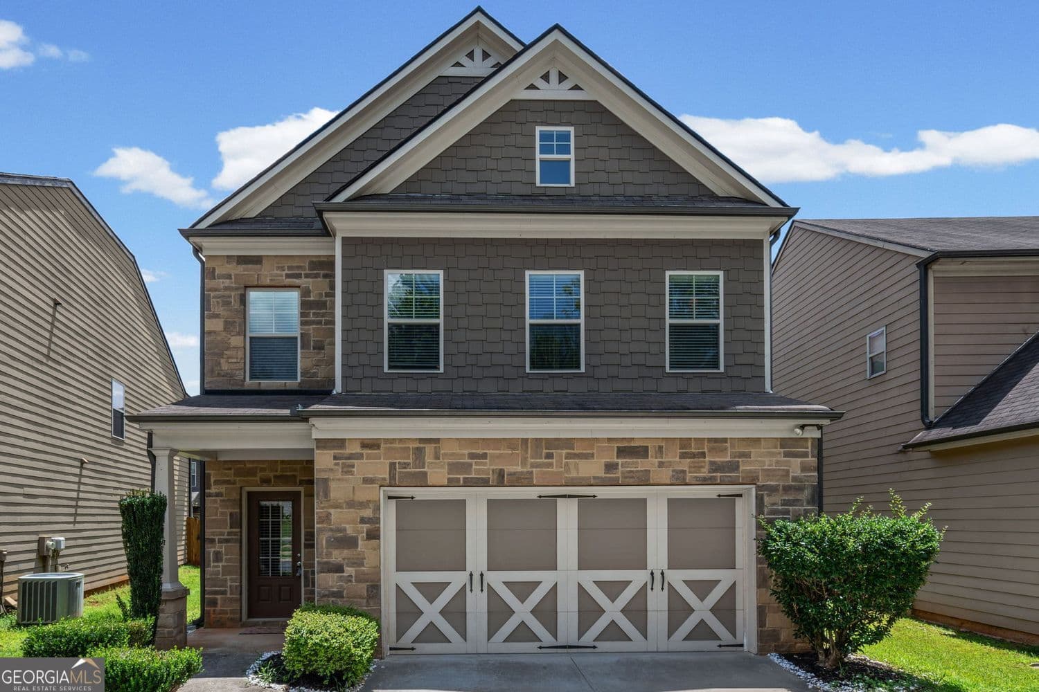 4 bedroom, 2.5 bathroom, 2,300 sq ft single family residence for sale at 5343 Catrina Way, Buford, GA 30519 — photo 5
