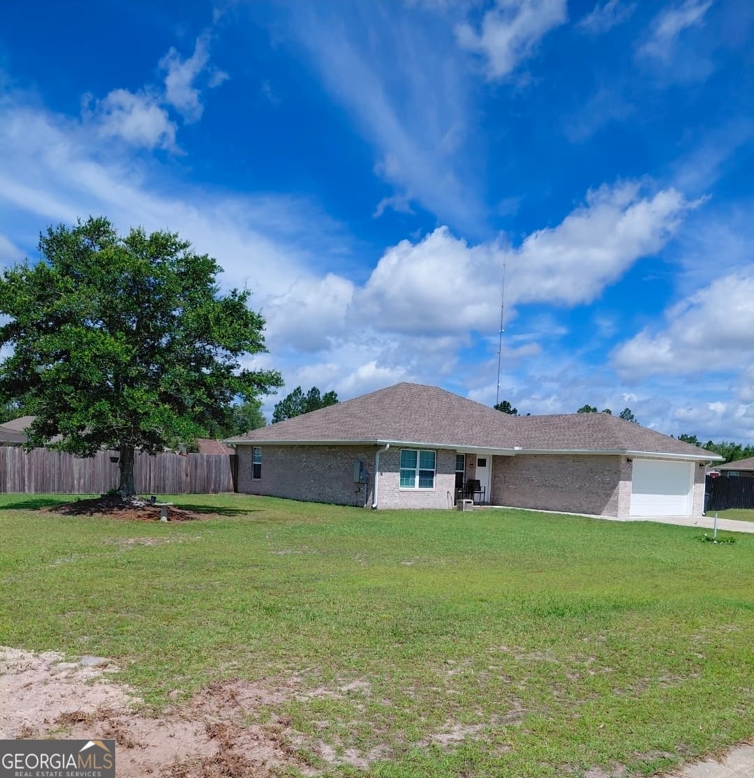 3 bedroom, 2 bathroom, 1,460 sq ft single family residence for sale at 306 Galloway Drive, Folkston, GA 31537 — photo 2