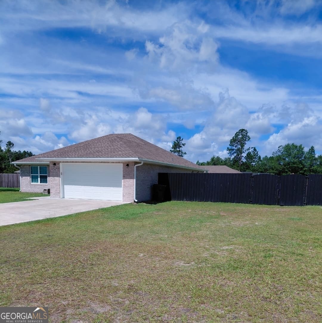 3 bedroom, 2 bathroom, 1,460 sq ft single family residence for sale at 306 Galloway Drive, Folkston, GA 31537 — photo 5