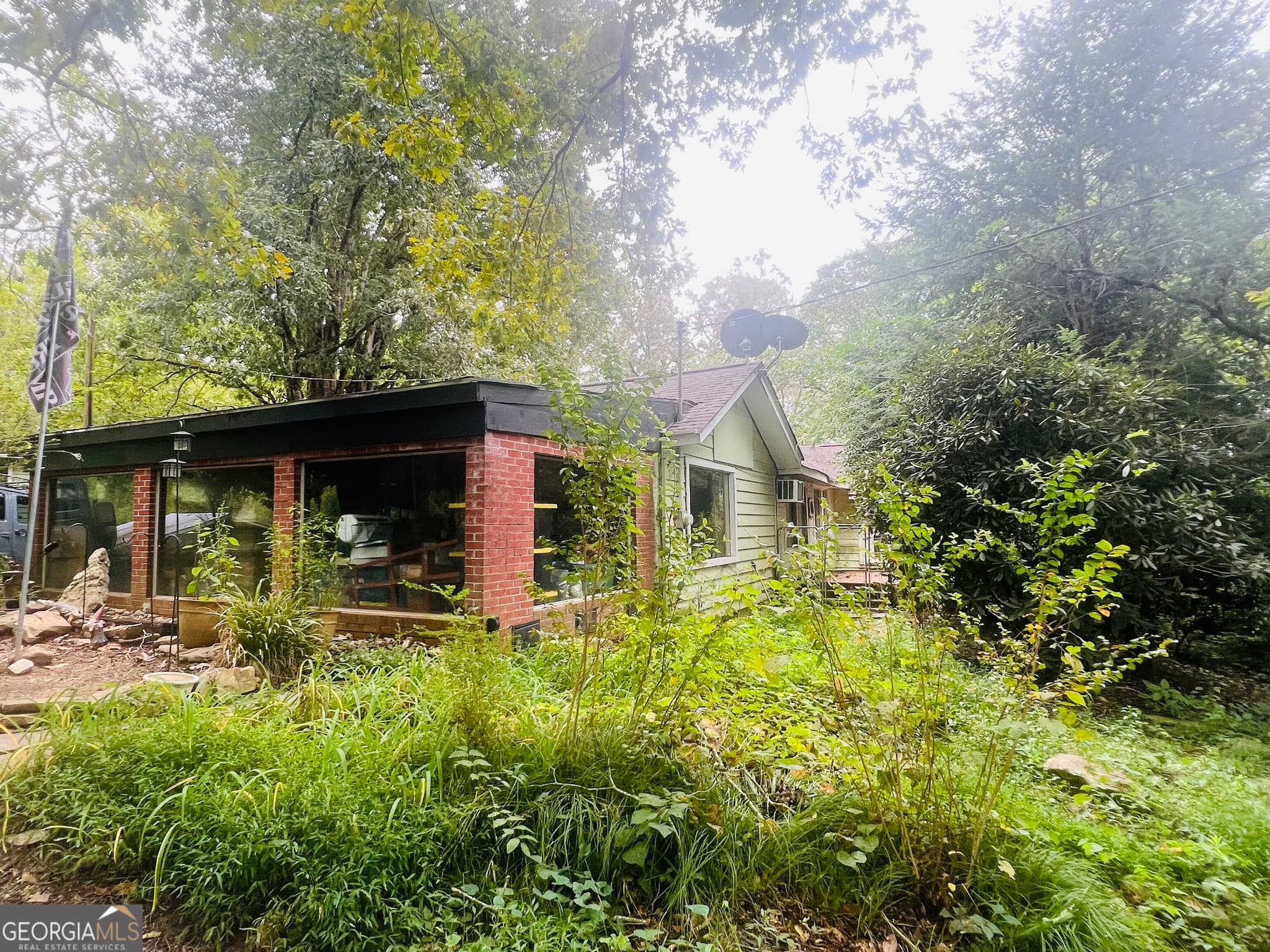 3 bedroom, 2 bathroom, 1,288 sq ft single family residence for sale at 14694 N Hwy 515, Ellijay, GA 30536 — photo 1 of 9