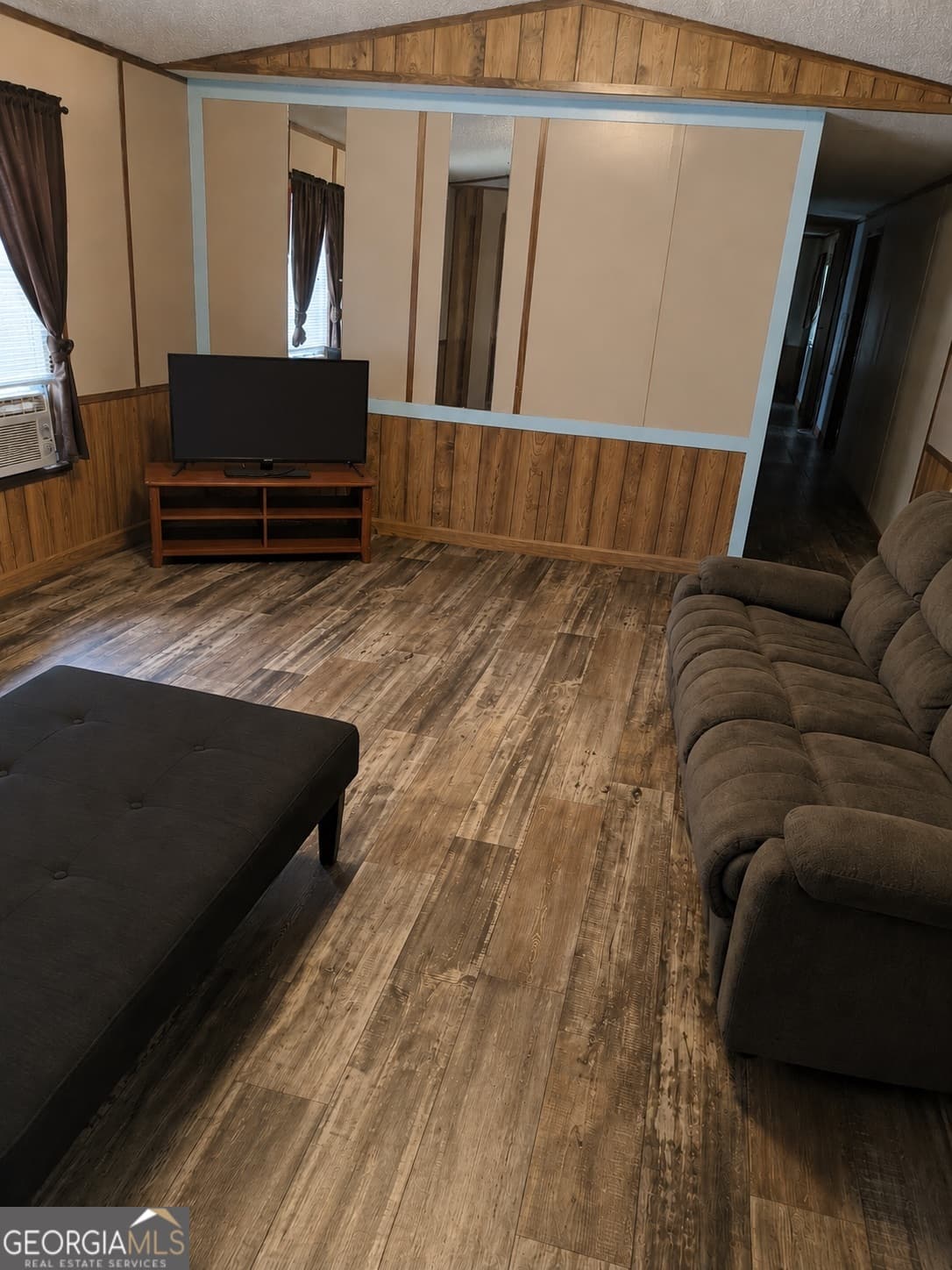 2 bedroom, 1 bathroom manufactured home,single family residence for sale at 6178 Offerman Loop, Patterson, GA 31557 — photo 2