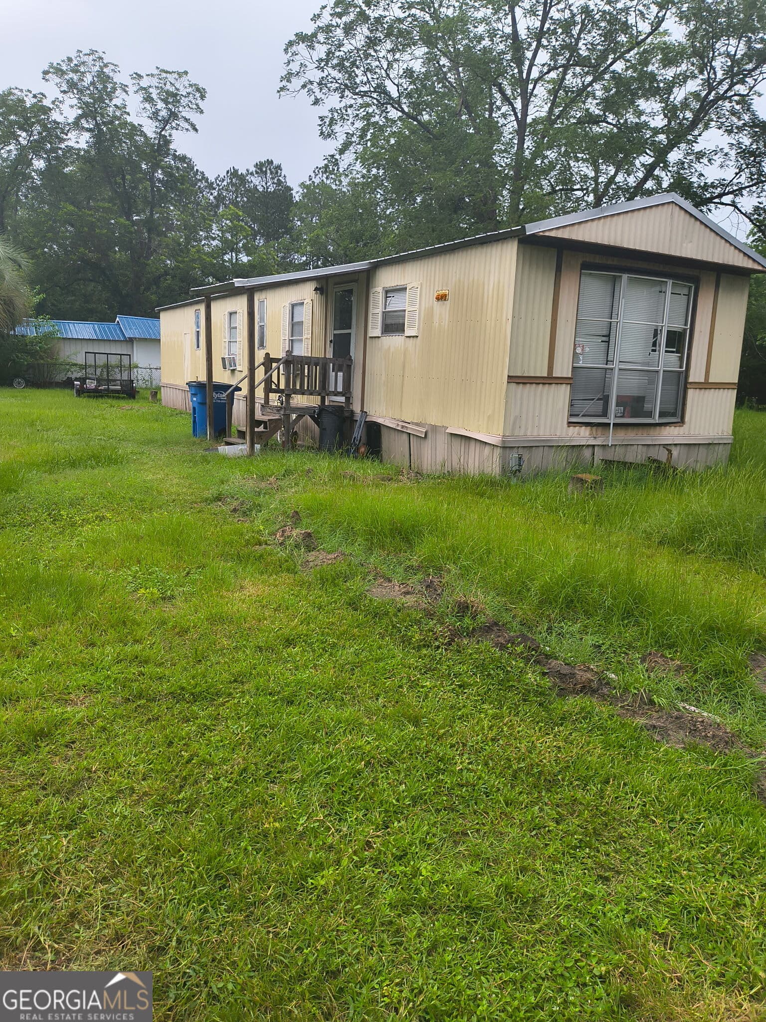 2 bedroom, 1 bathroom manufactured home,single family residence for sale at 6178 Offerman Loop, Patterson, GA 31557 — photo 6