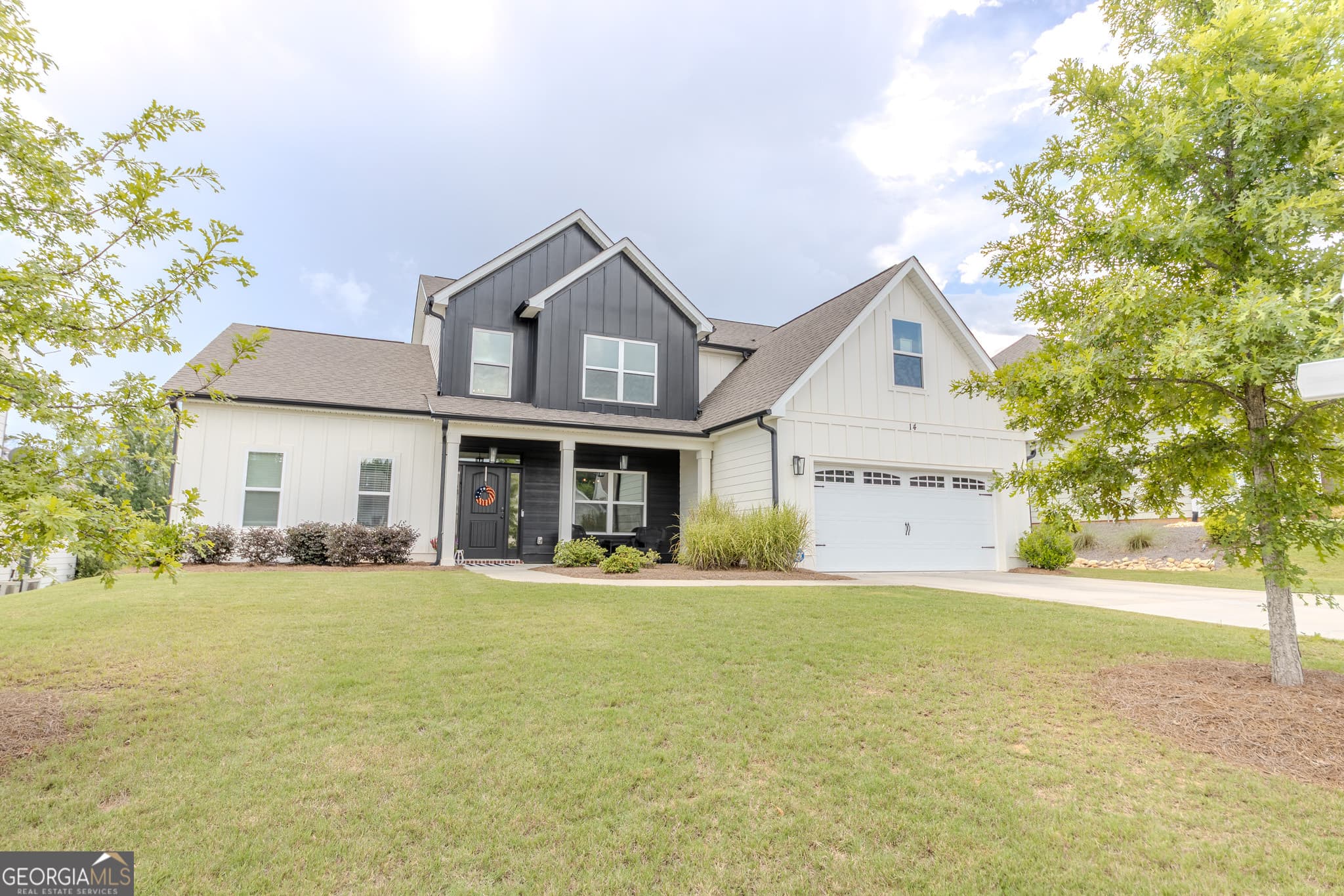 4 bedroom, 3.5 bathroom, 2,958 sq ft single family residence for sale at 14 Dayton Way, Sharpsburg, GA 30277 — photo 2