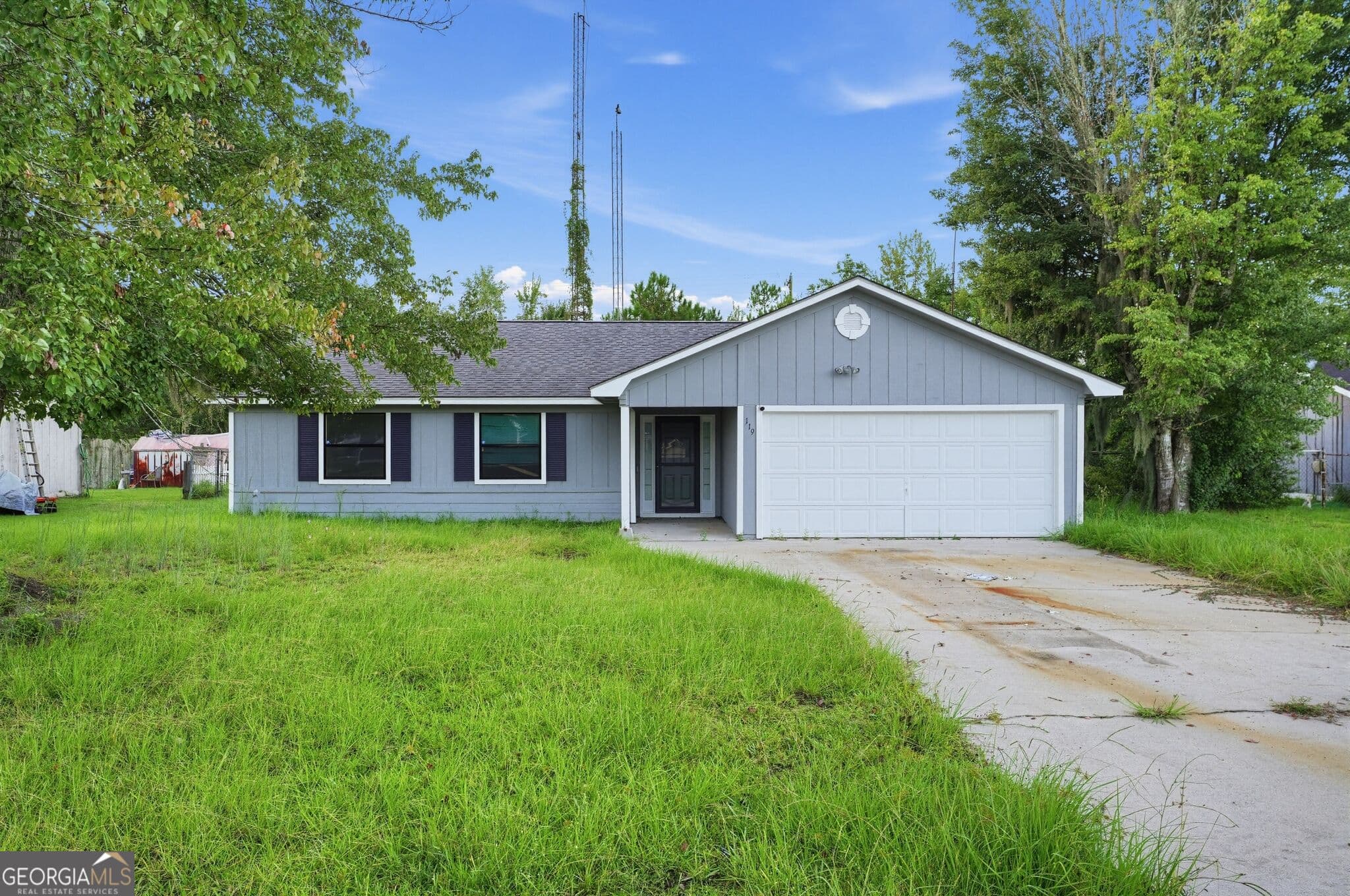3 bedroom, 2 bathroom, 1,335 sq ft single family residence for sale at 119 Fairfield Drive, St. Marys, GA 31558