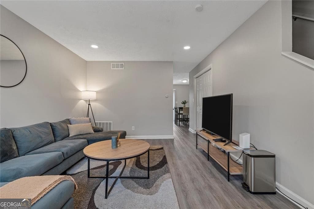 multi family for sale at 1749 Hawthorne Avenue, College Park, GA 30337 — photo 3