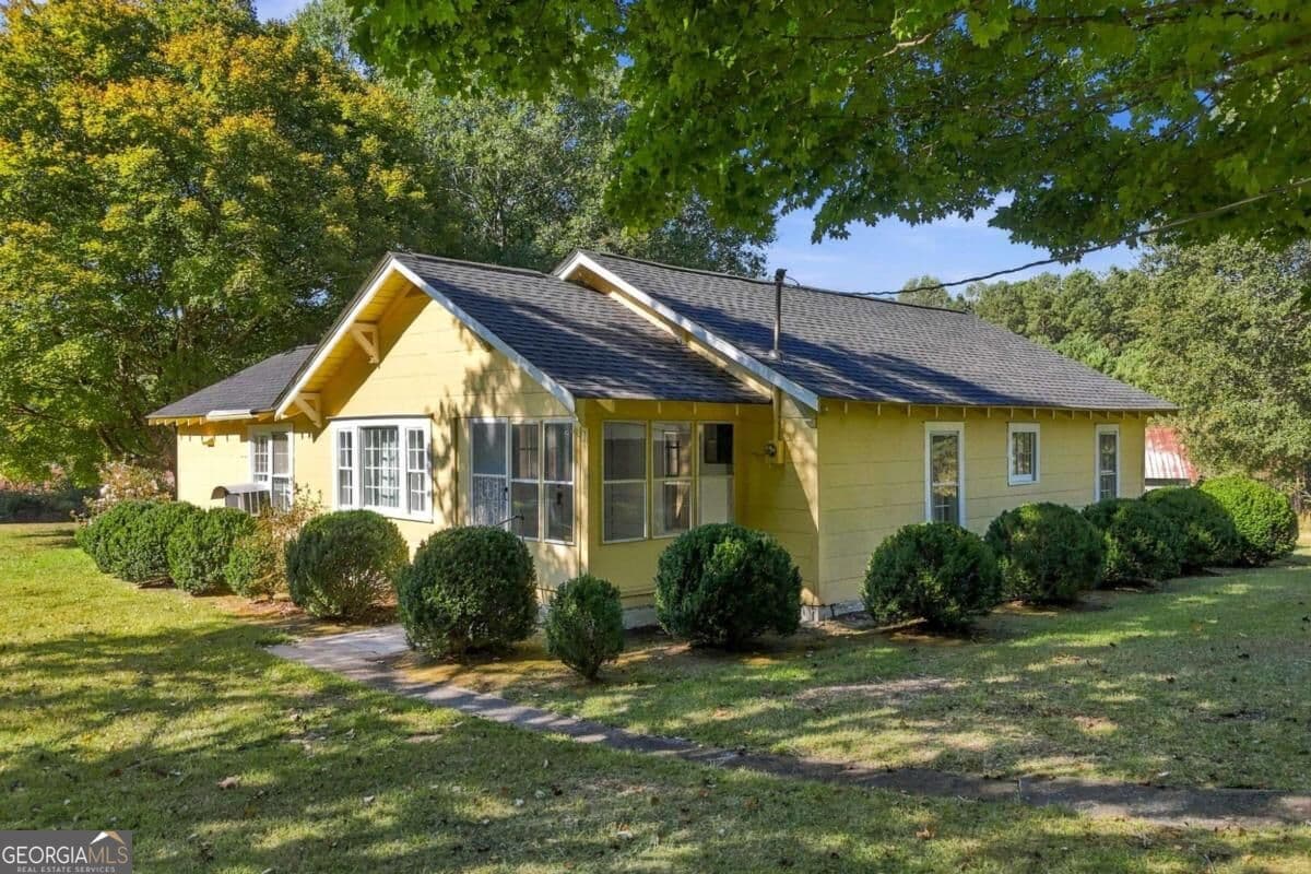 3 bedroom, 1 bathroom, 1,396 sq ft single family residence for sale at 238 Henry Turner Trail, Ball Ground, GA 30107 — photo 1 of 49