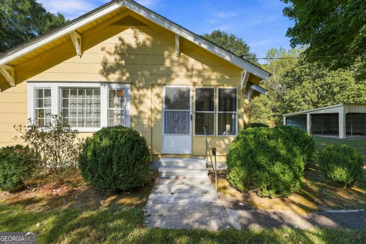 3 bedroom, 1 bathroom, 1,396 sq ft single family residence for sale at 238 Henry Turner Trail, Ball Ground, GA 30107 — photo 5