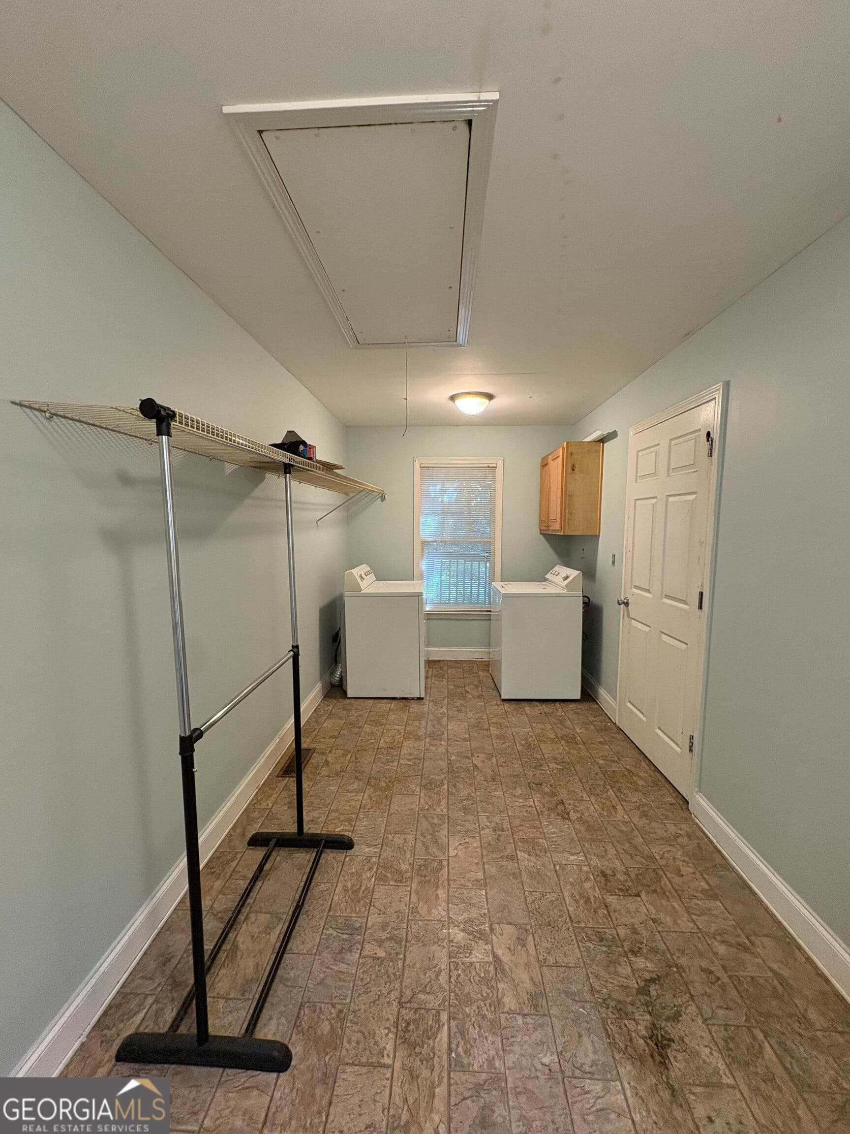 3 bedroom, 2 bathroom, 1,644 sq ft single family residence for sale at 748 North Avenue, Atlanta, GA 30354 — photo 4