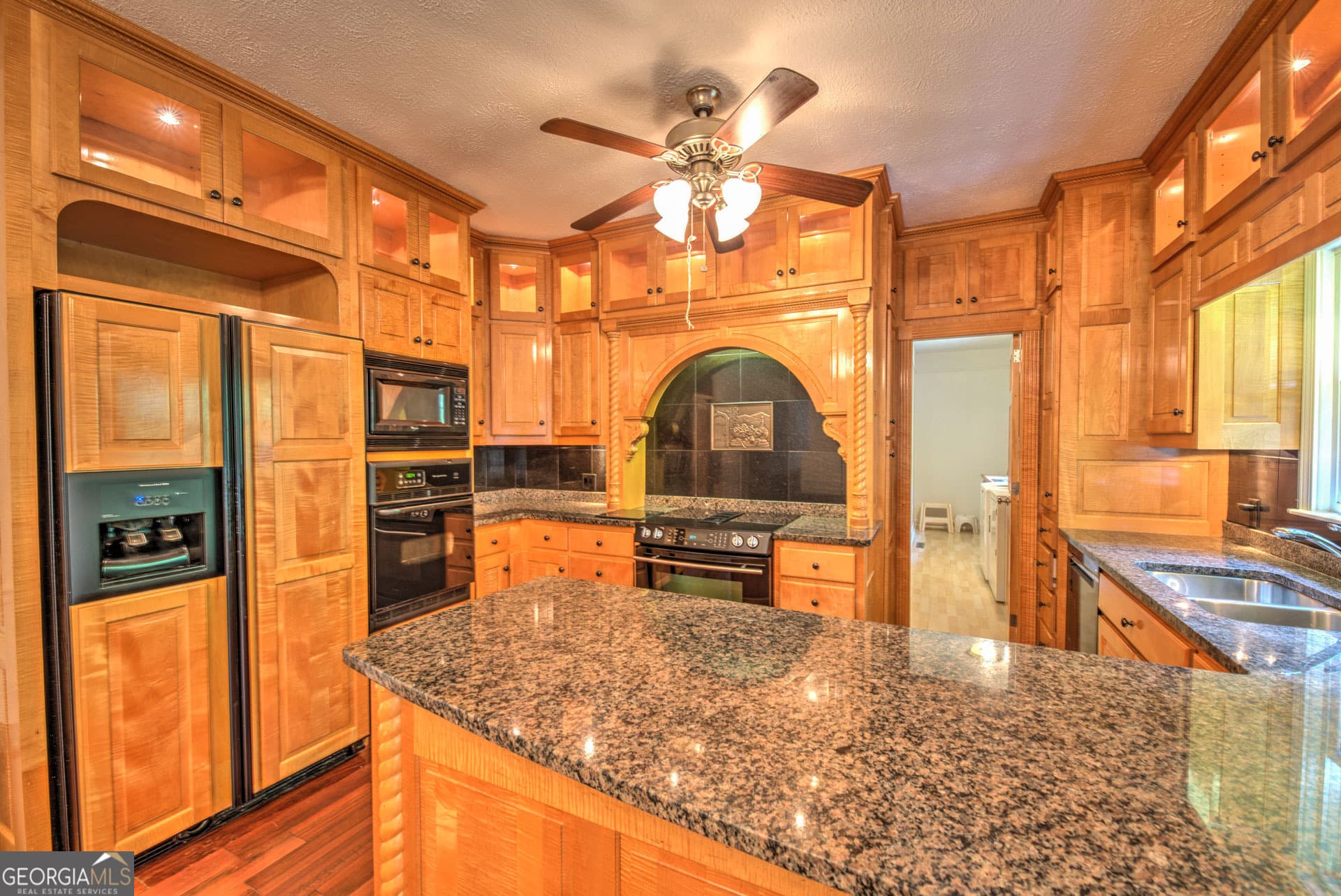 5 bedroom, 4 bathroom, 4,856 sq ft single family residence for sale at 60 Inali Den Lane, Clayton, GA 30525 — photo 10