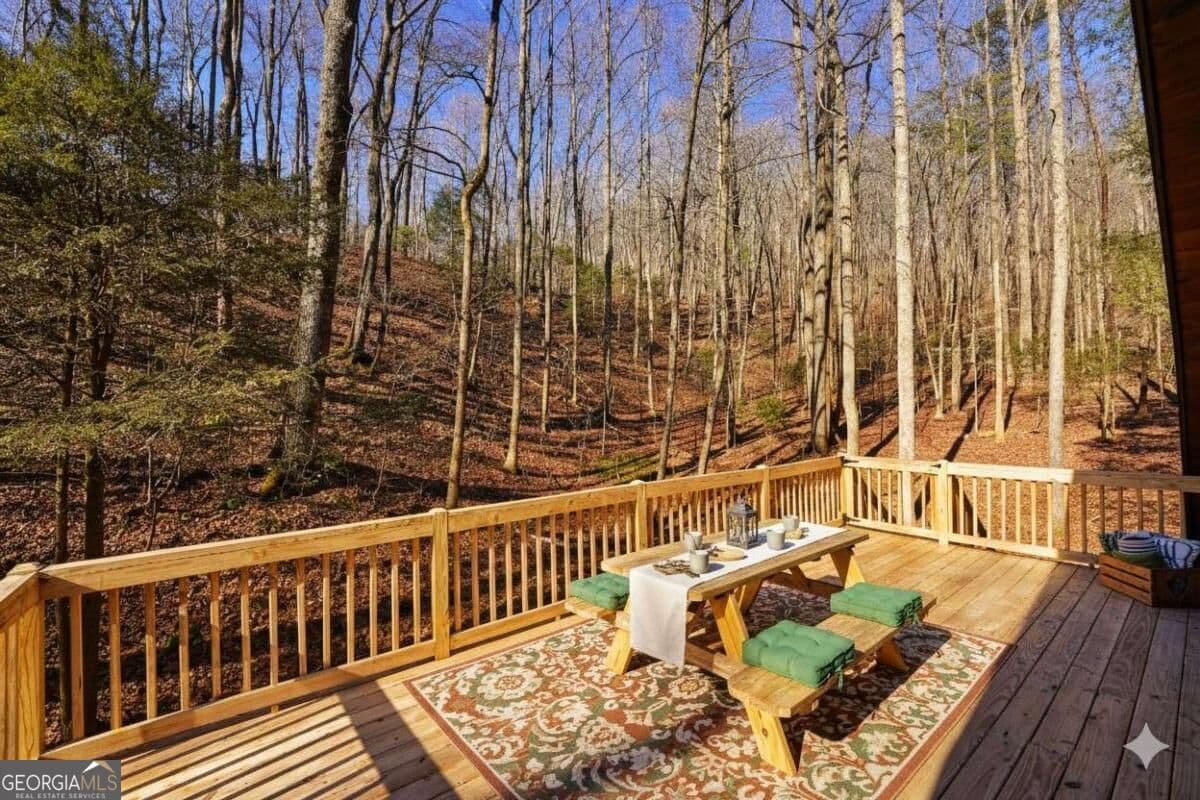 4 bedroom, 2 bathroom, 1,512 sq ft cabin,single family residence for sale at 172 Sweetwater Road, Blue Ridge, GA 30513 — photo 2