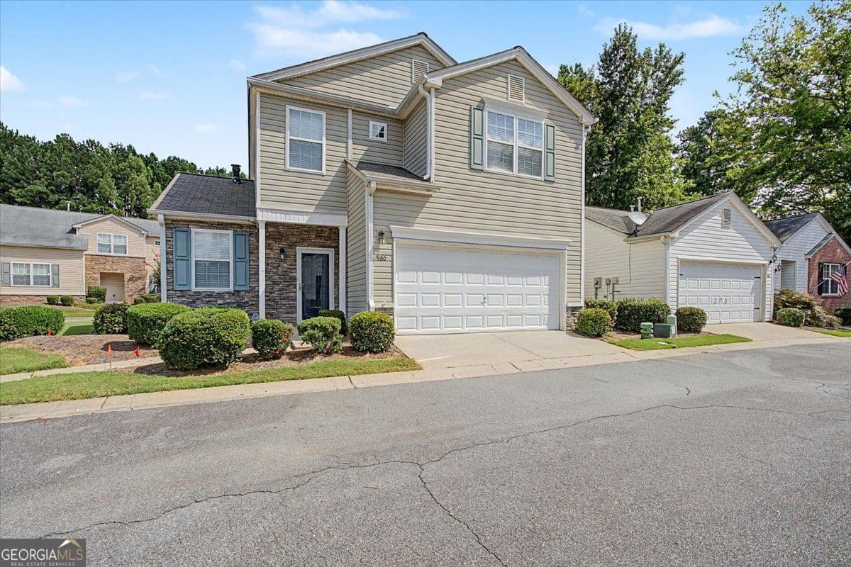 3 bedroom, 2.5 bathroom, 1,554 sq ft single family residence for rent at 980 Windcroft Circle, Acworth, GA 30101 for $2,000 a month — photo 1 of 1