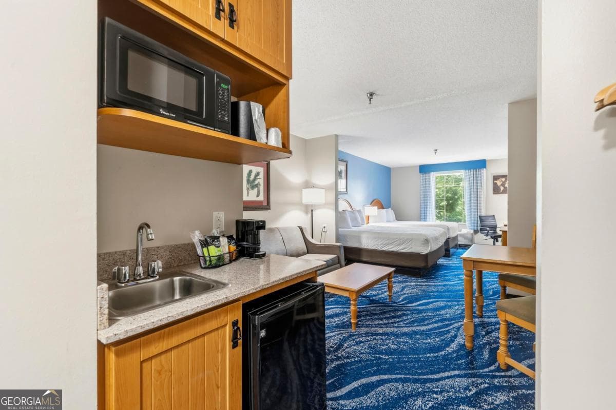 1 bedroom, 1 bathroom condominium for sale at 930 (UNIT 208) Lake Oconee Parkway, Eatonton, GA 31024 — photo 9