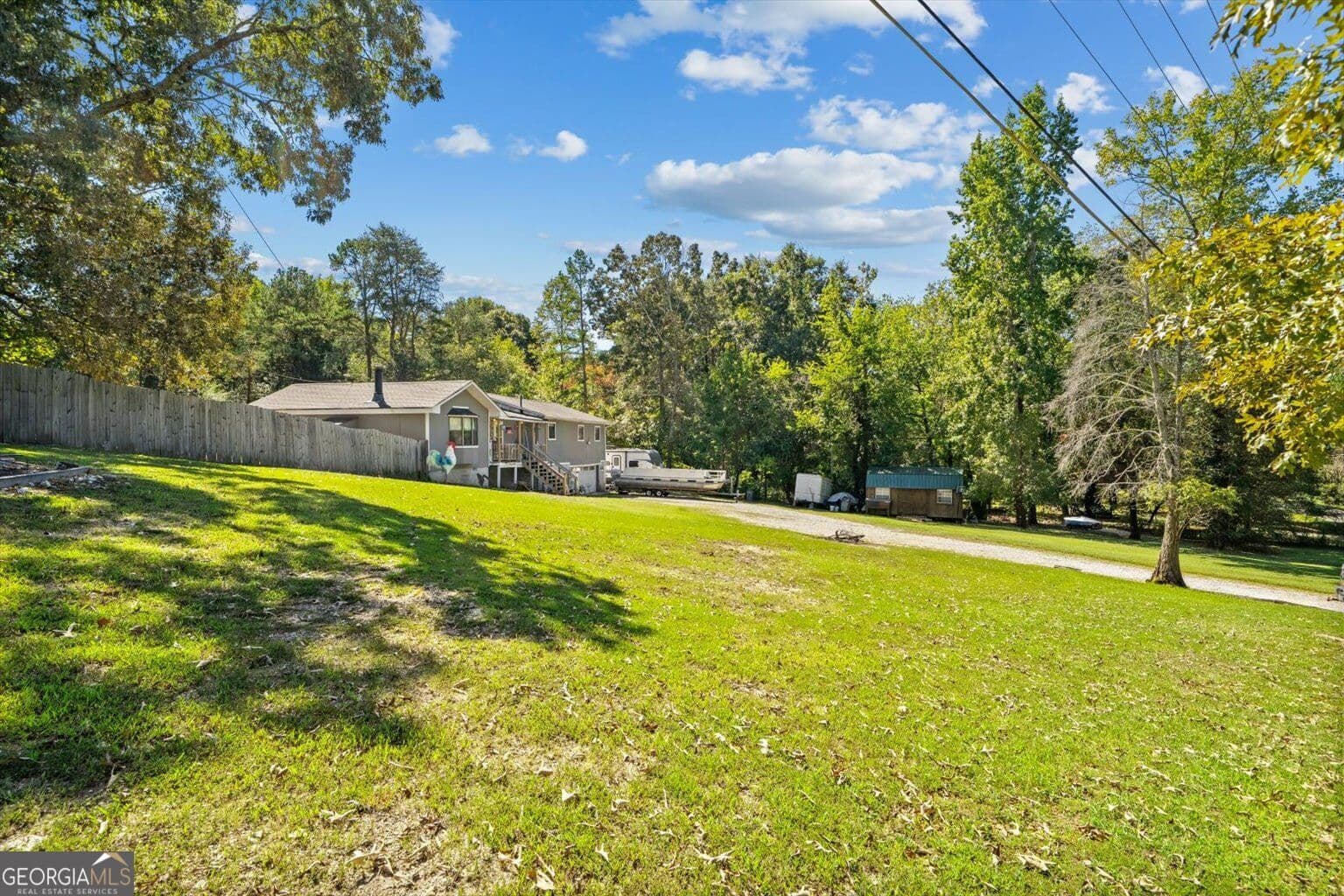 3 bedroom, 2 bathroom, 1,888 sq ft single family residence for sale at 1117 Boss Road, Chickamauga, GA 30707 — photo 2