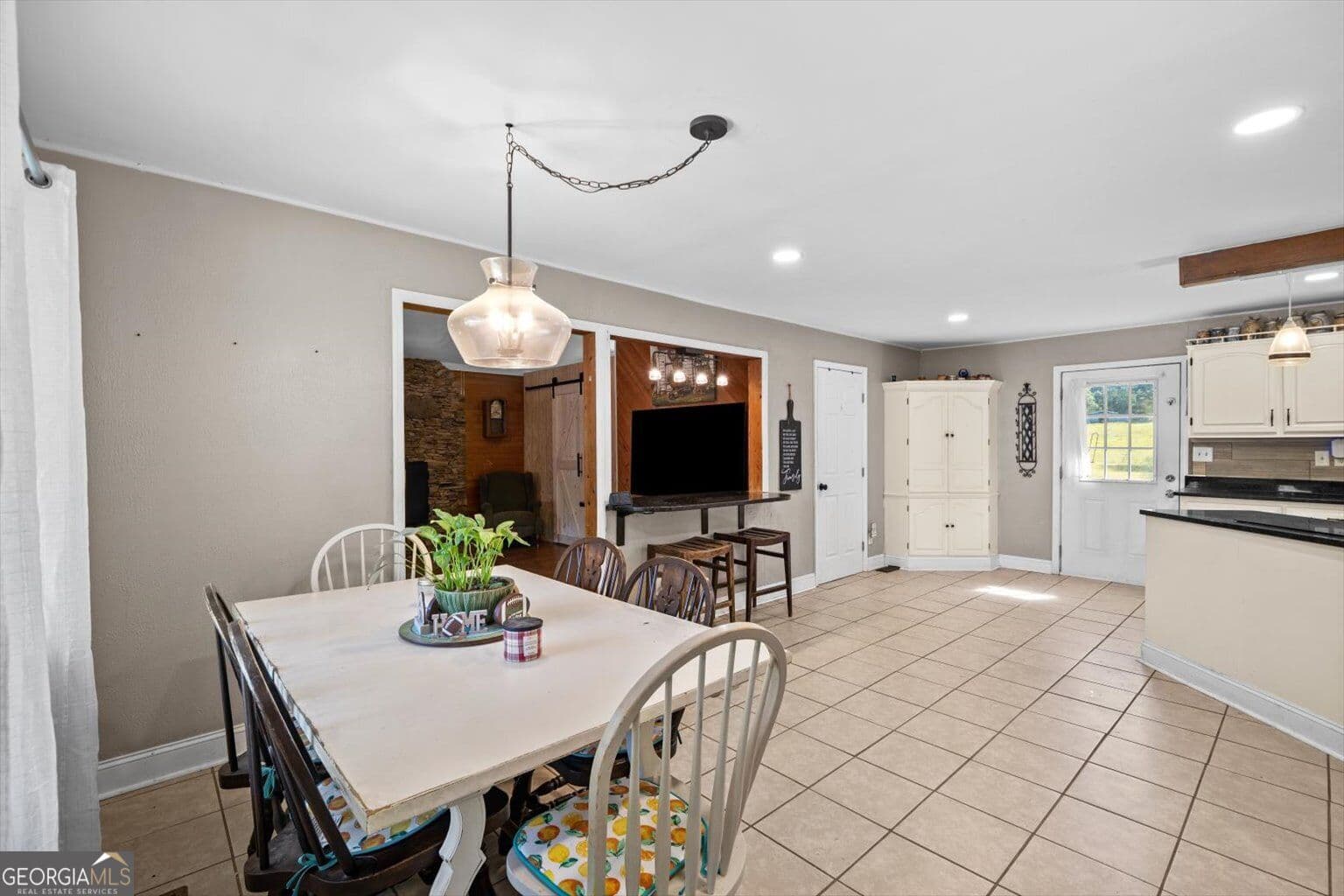 3 bedroom, 2 bathroom, 1,888 sq ft single family residence for sale at 1117 Boss Road, Chickamauga, GA 30707 — photo 3