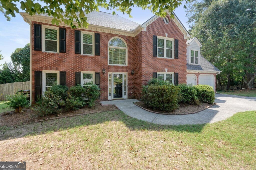 5 bedroom, 2.5 bathroom, 2,776 sq ft single family residence for sale at 1050 Fairwood Overlook, Acworth, GA 30101 — photo 3
