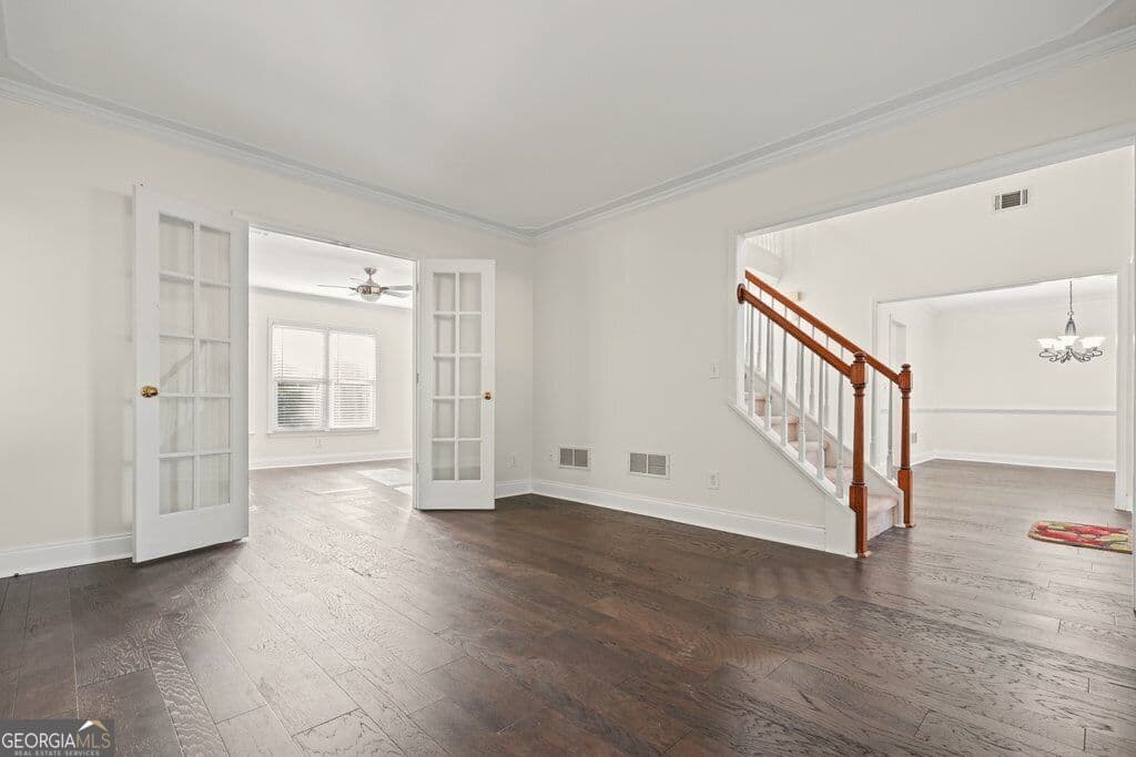 5 bedroom, 2.5 bathroom, 2,776 sq ft single family residence for sale at 1050 Fairwood Overlook, Acworth, GA 30101 — photo 9