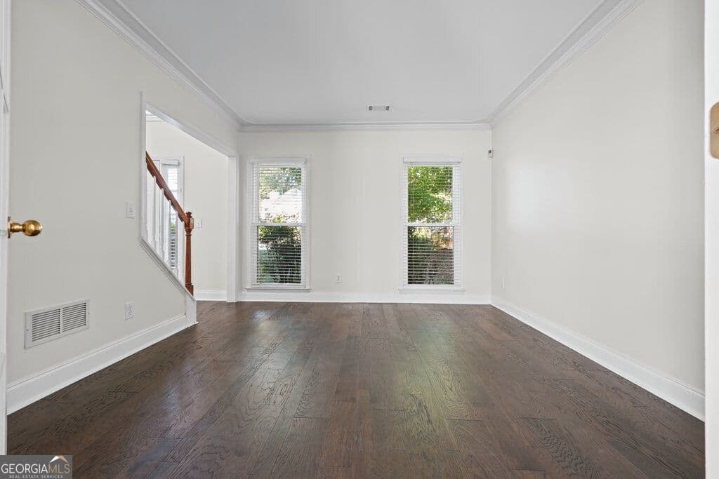5 bedroom, 2.5 bathroom, 2,776 sq ft single family residence for sale at 1050 Fairwood Overlook, Acworth, GA 30101 — photo 10