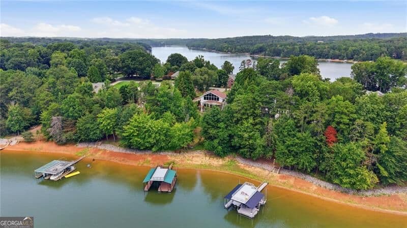 3 bedroom, 3.5 bathroom, 3,599 sq ft single family residence for sale at 4217 Tall Hickory Trail, Gainesville, GA 30506 — photo 10