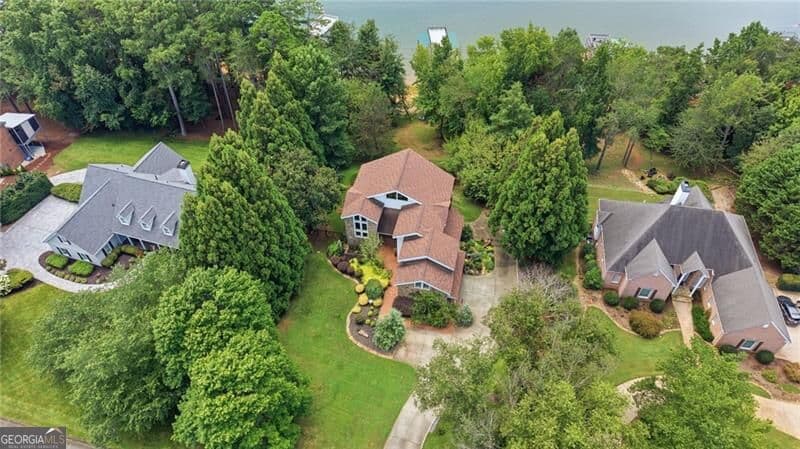 3 bedroom, 3.5 bathroom, 3,599 sq ft single family residence for sale at 4217 Tall Hickory Trail, Gainesville, GA 30506 — photo 4