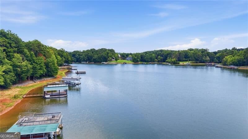 3 bedroom, 3.5 bathroom, 3,599 sq ft single family residence for sale at 4217 Tall Hickory Trail, Gainesville, GA 30506 — photo 8