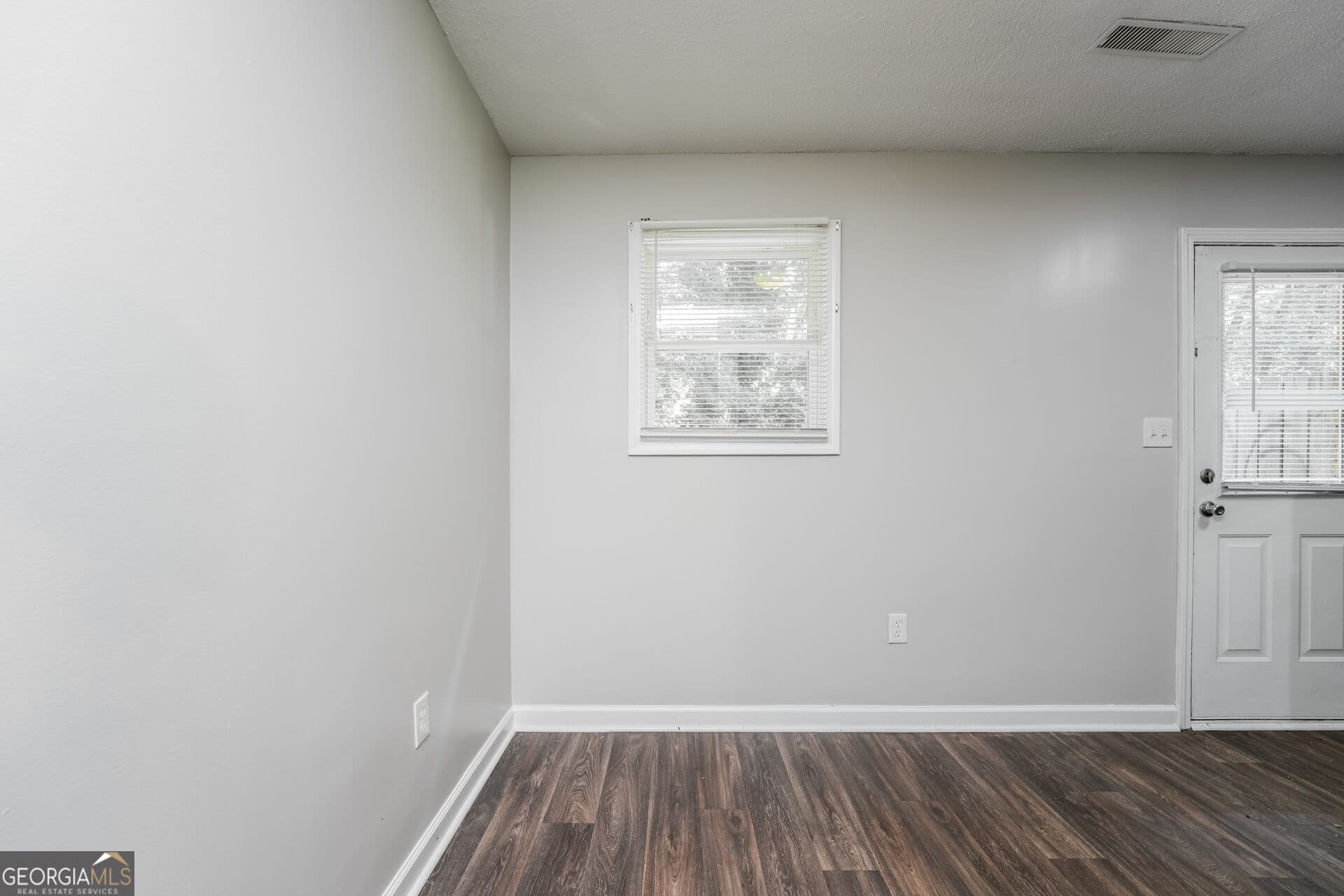 2 bedroom, 1 bathroom, 840 sq ft duplex for rent at 400 Lexington Circle, Athens, GA 30605 for $1,165 a month — photo 5