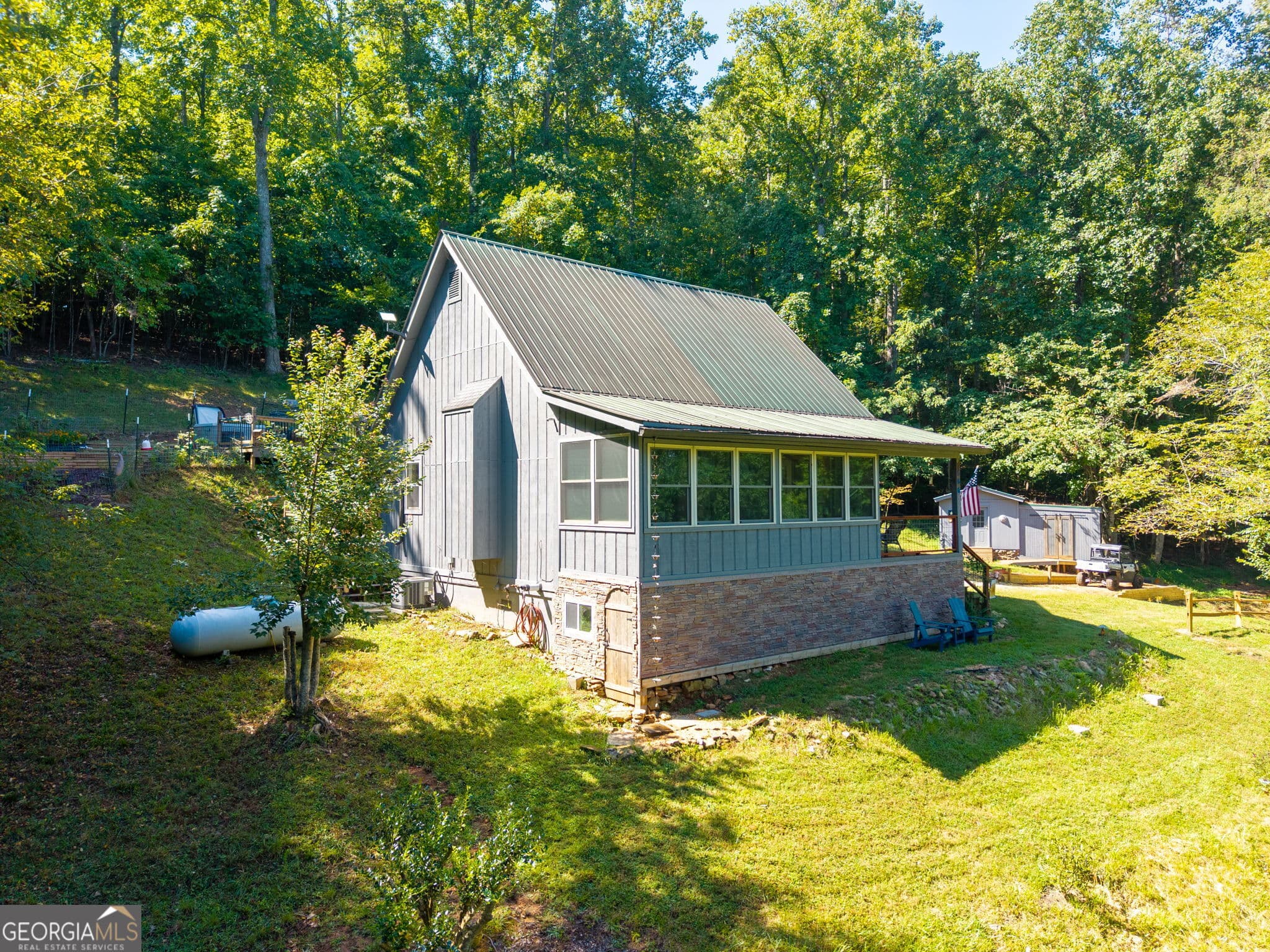 2 bedroom, 2 bathroom single family residence under contract at 566 Old Cherry Mountain Trail, Hayesville, NC 28904 — photo 2