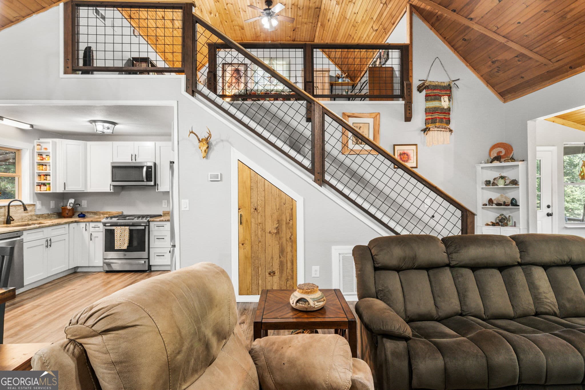2 bedroom, 2 bathroom single family residence under contract at 566 Old Cherry Mountain Trail, Hayesville, NC 28904 — photo 10