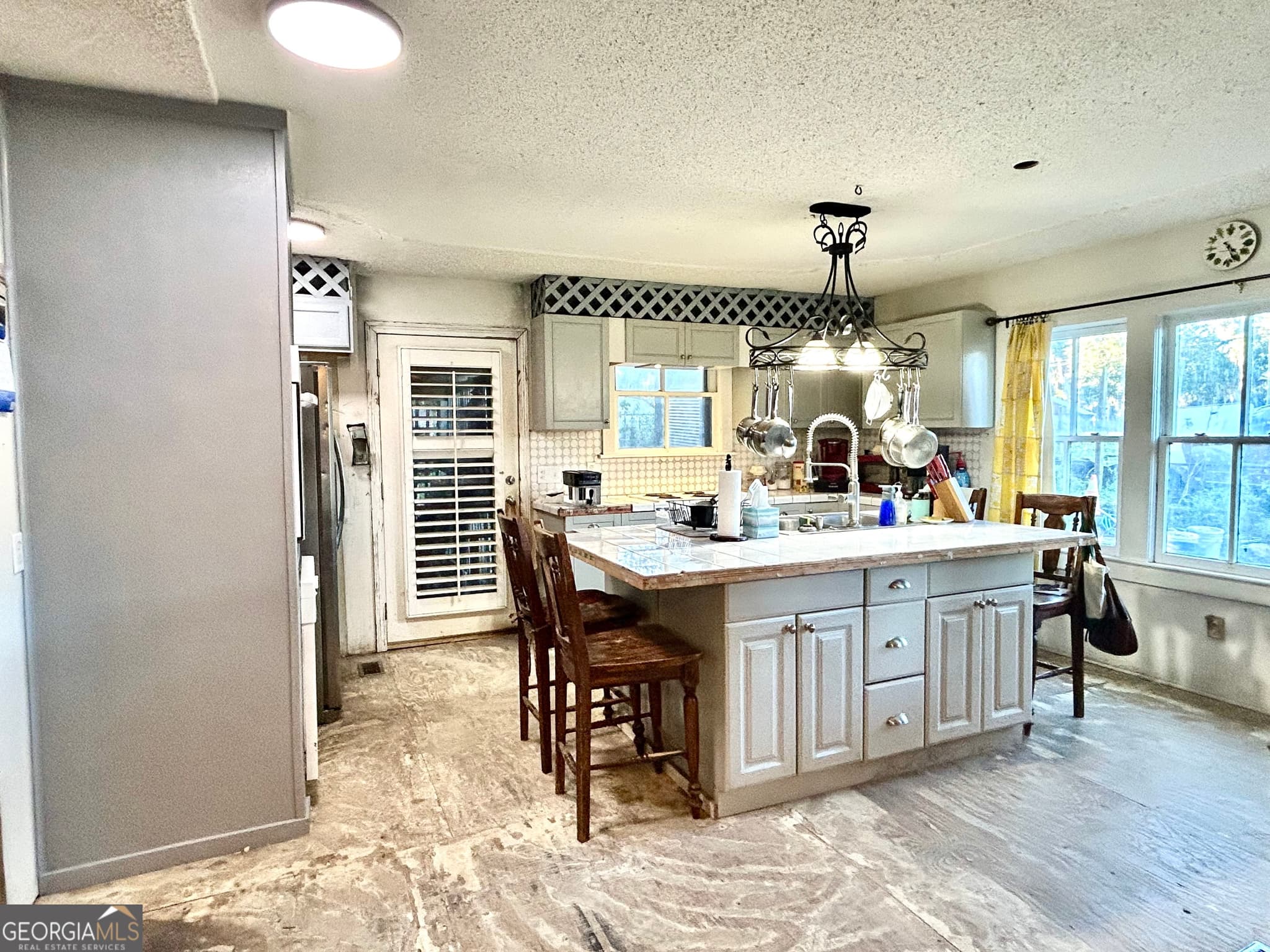 3 bedroom, 2 bathroom, 2,094 sq ft single family residence for sale at 2123 Ellis Street, Brunswick, GA 31520 — photo 6