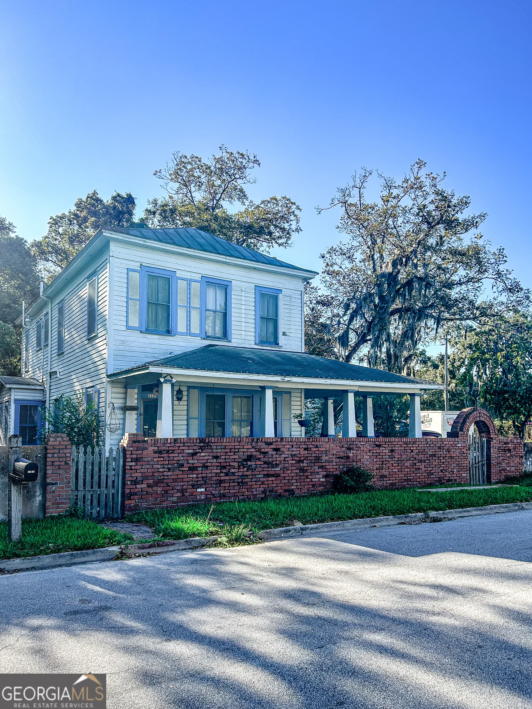 3 bedroom, 2 bathroom, 2,094 sq ft single family residence for sale at 2123 Ellis Street, Brunswick, GA 31520