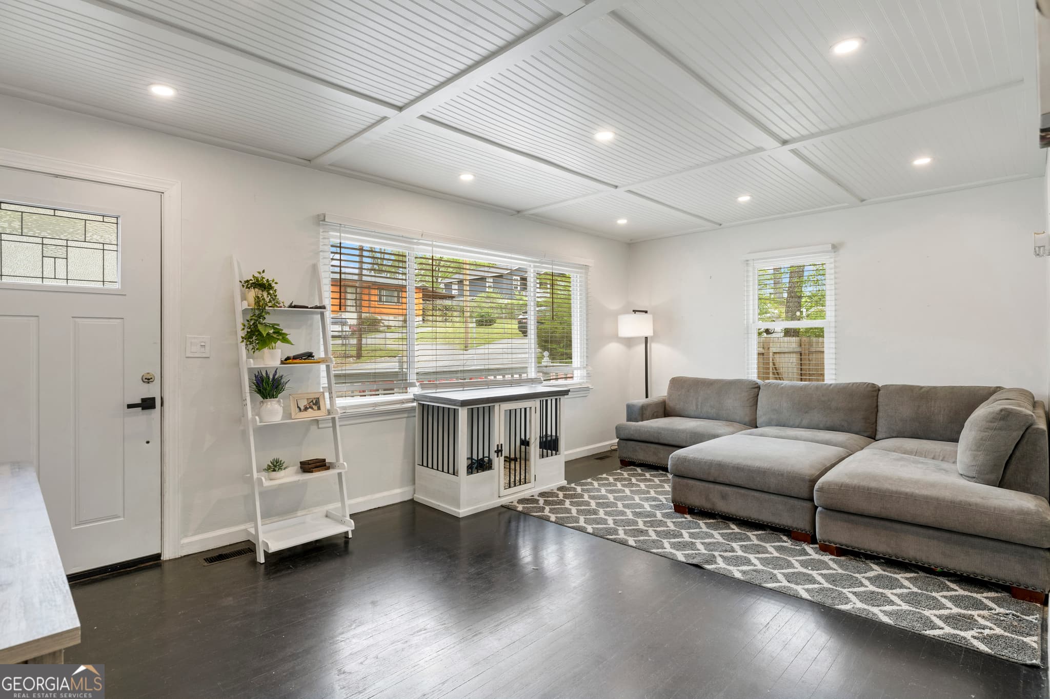 2 bedroom, 1 bathroom, 910 sq ft single family residence for sale at 455 Warren Street, Rossville, GA 30741 — photo 2