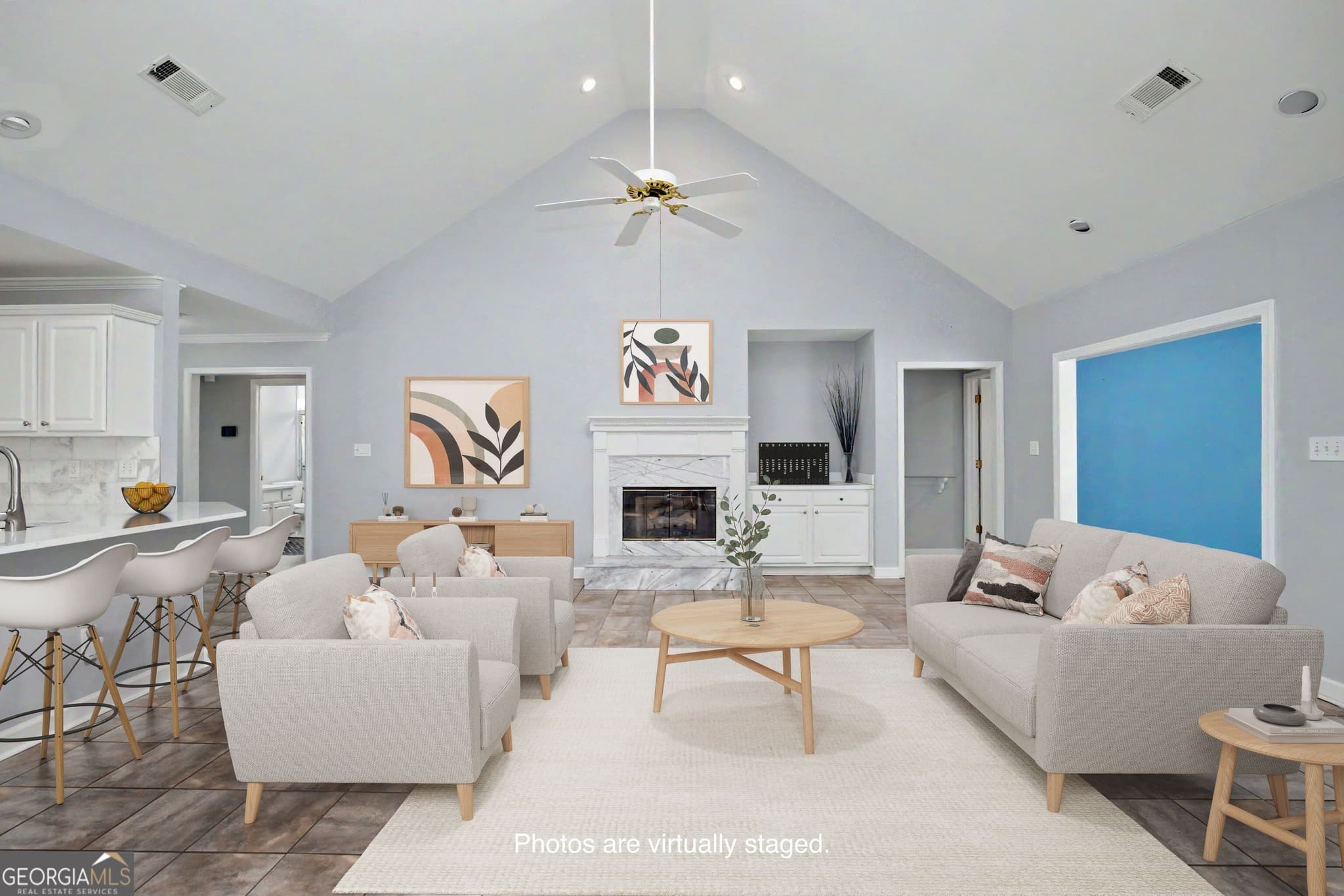 4 bedroom, 2 bathroom, 2,200 sq ft single family residence for sale at 255 Fairway Court, Newnan, GA 30265 — photo 5