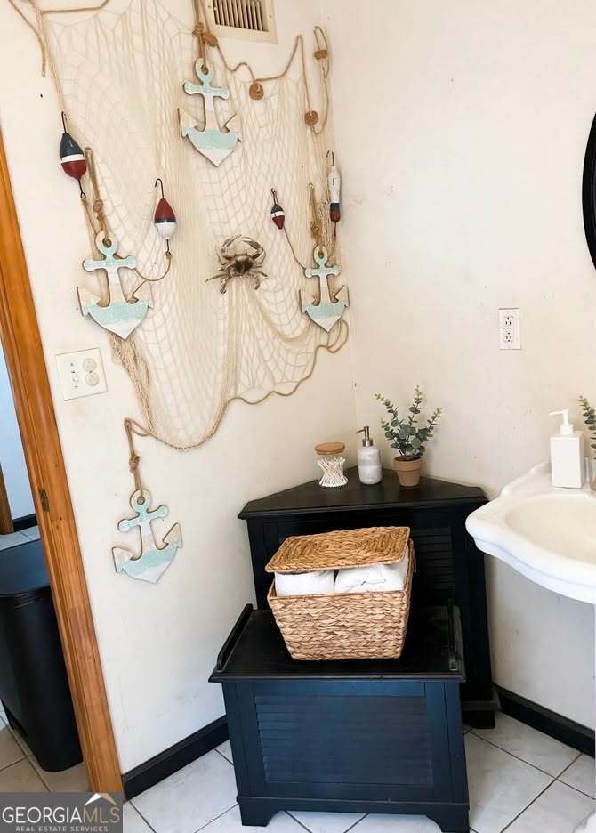 2 bedroom, 1 bathroom, 819 sq ft single family residence for sale at 78 Trout Street, Woodbine, GA 31569 — photo 10