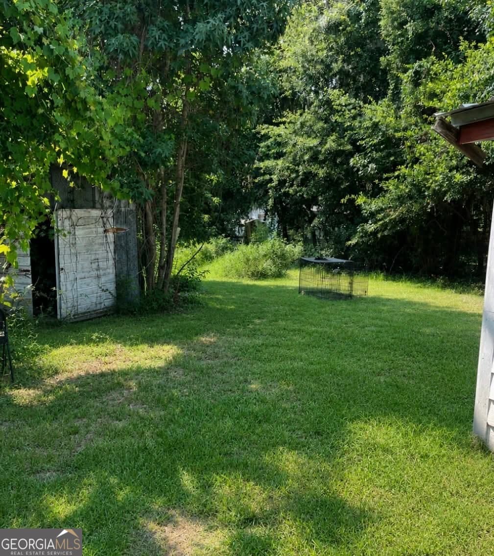 2 bedroom, 1 bathroom, 819 sq ft single family residence for sale at 78 Trout Street, Woodbine, GA 31569 — photo 4