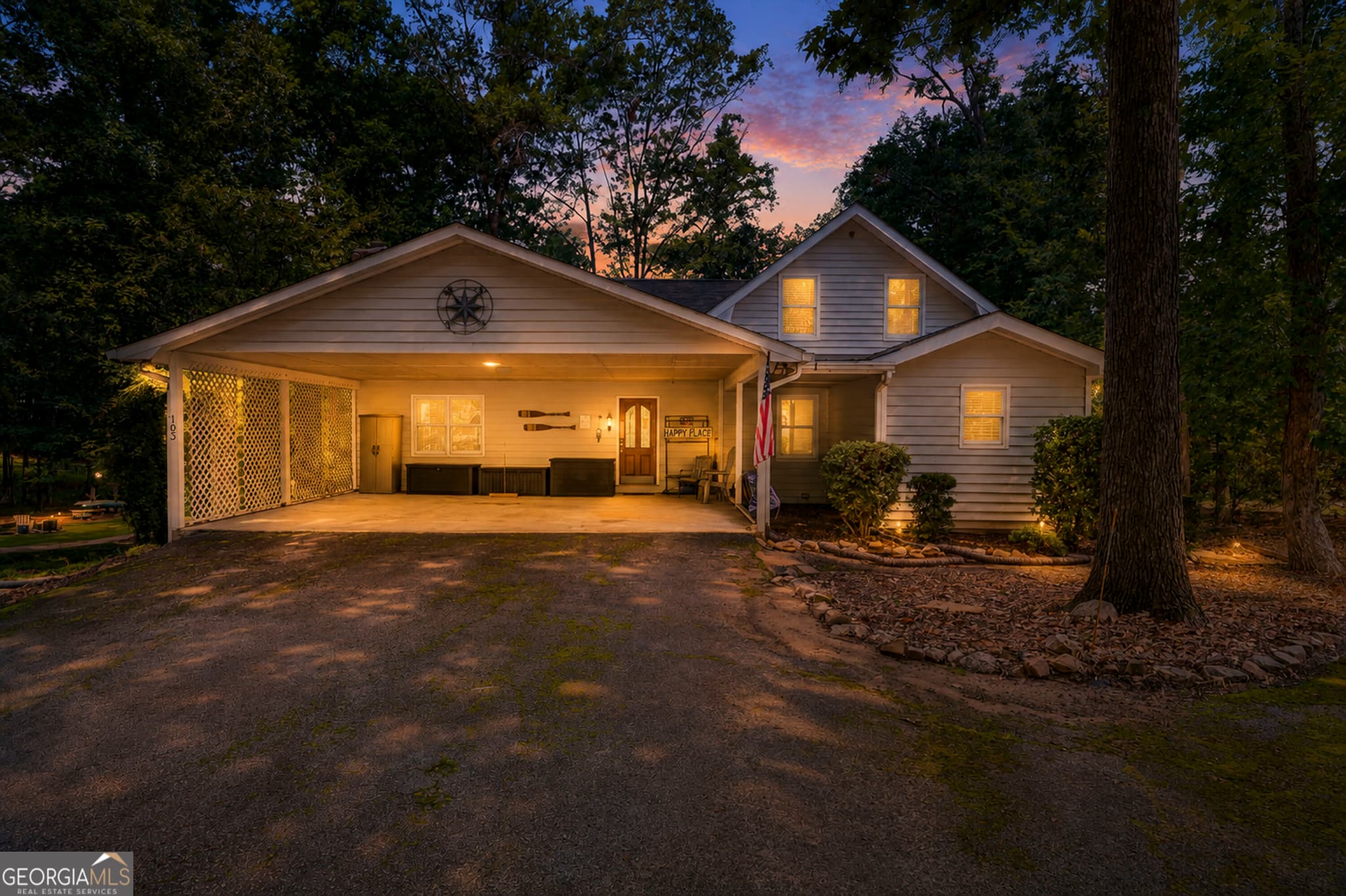4 bedroom, 4 bathroom, 3,016 sq ft single family residence for sale at 105 Horseshoe Court, Eatonton, GA 31024 — photo 3