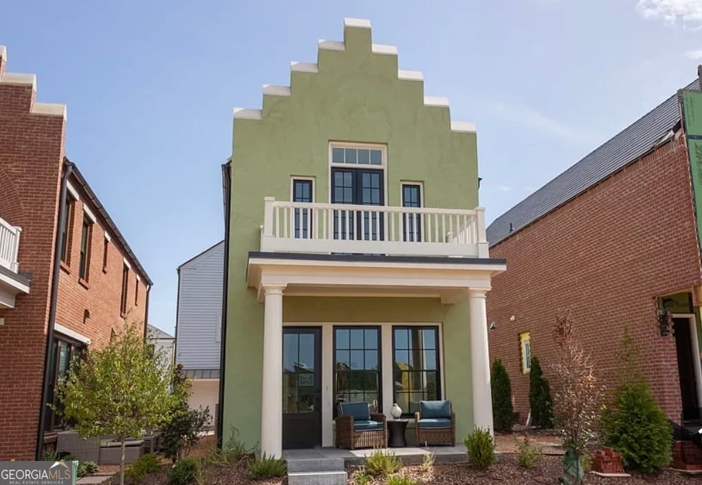 2 bedroom, 2 bathroom, 1,458 sq ft single family residence for sale at 165 Kelmscott Lane, Fayetteville, GA 30214